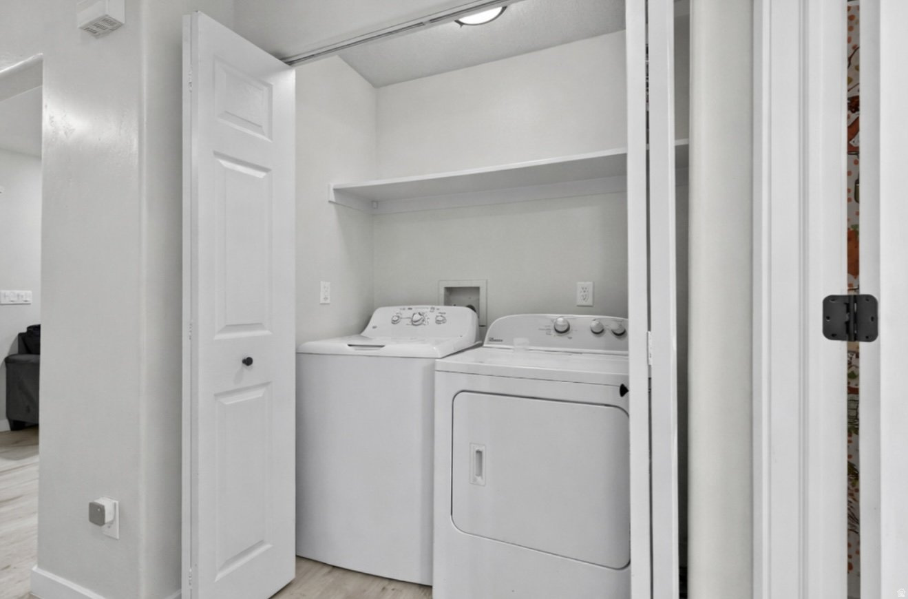 TWIN PALMS 1 - Residential