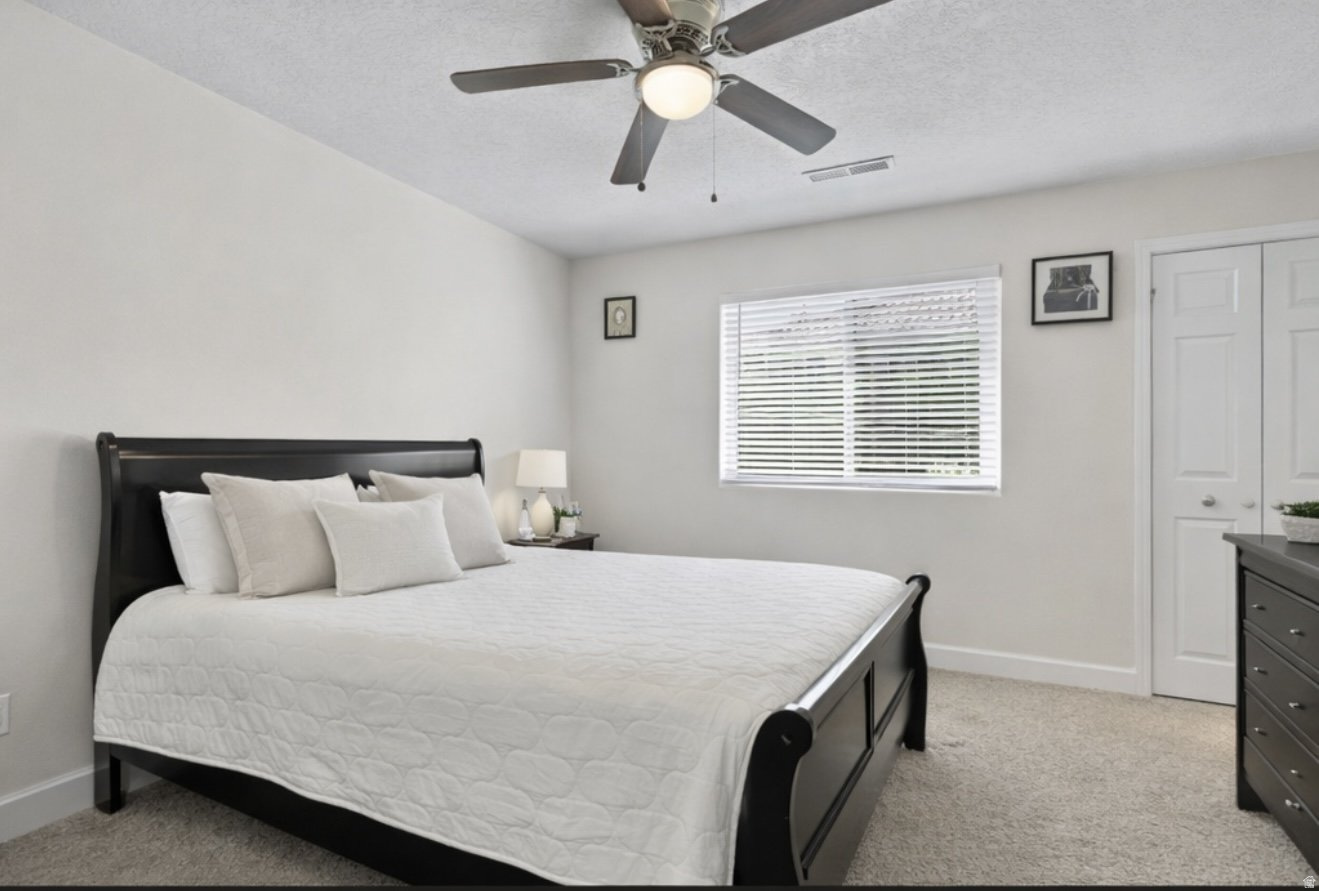 TWIN PALMS 1 - Residential