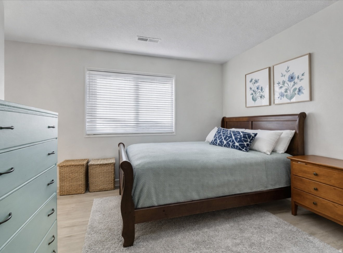 TWIN PALMS 1 - Residential