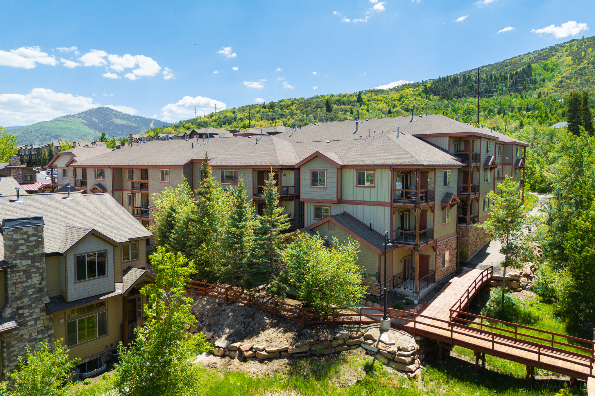 BEAR HOLLOW VILLAGE - Residential
