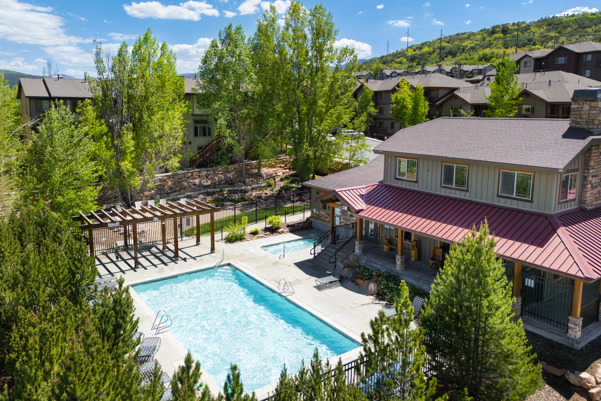 BEAR HOLLOW VILLAGE - Residential