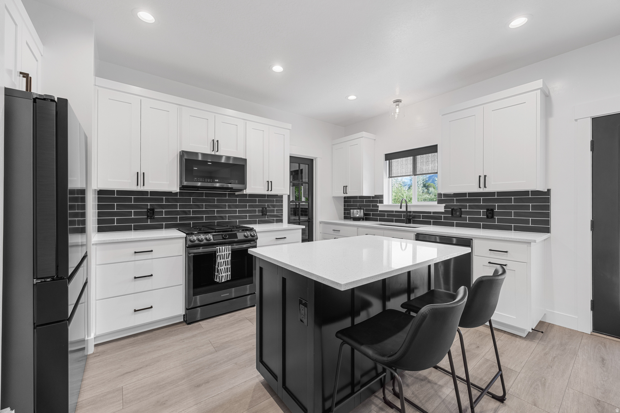 LEGACY ESTATES - Residential