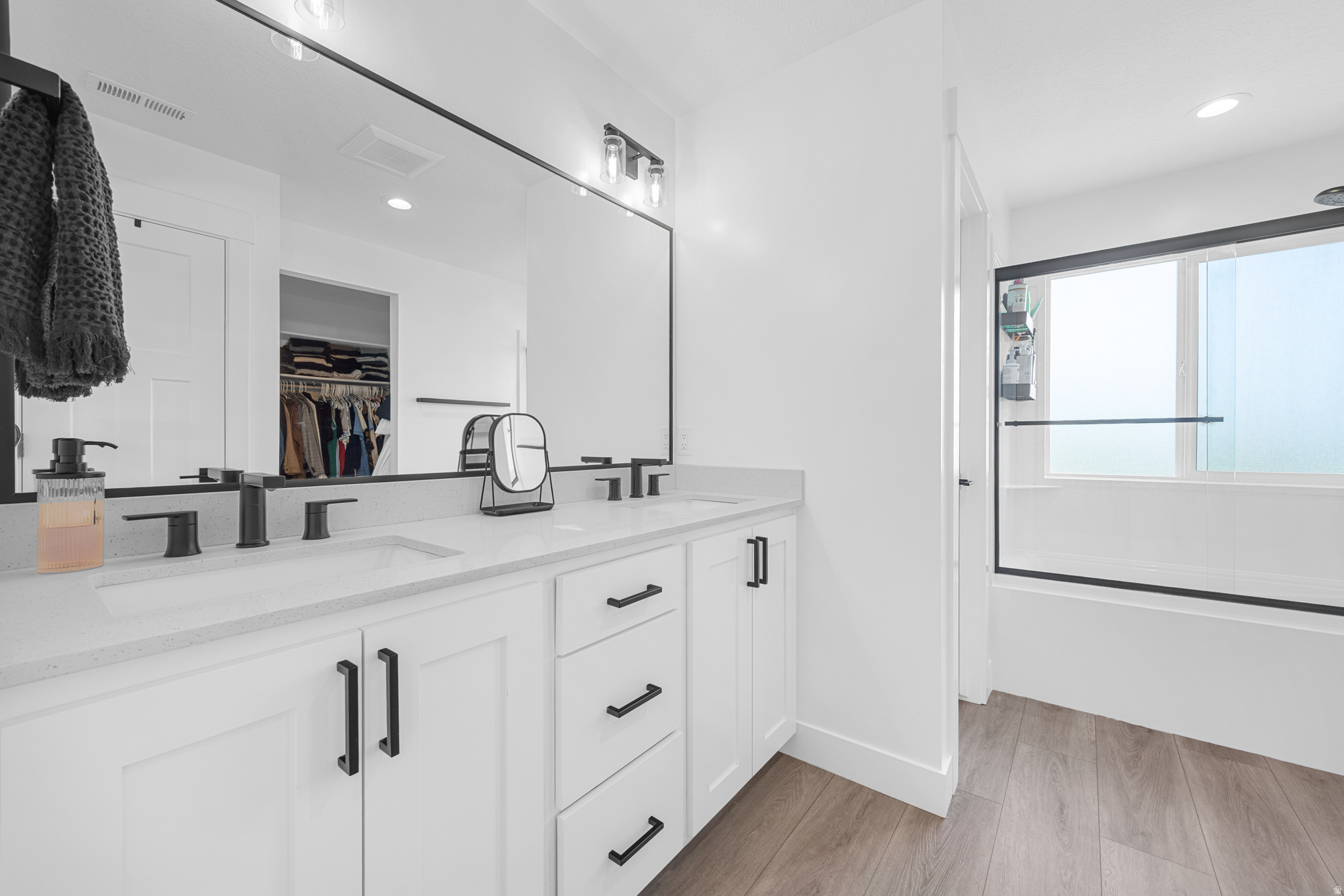 LEGACY ESTATES - Residential