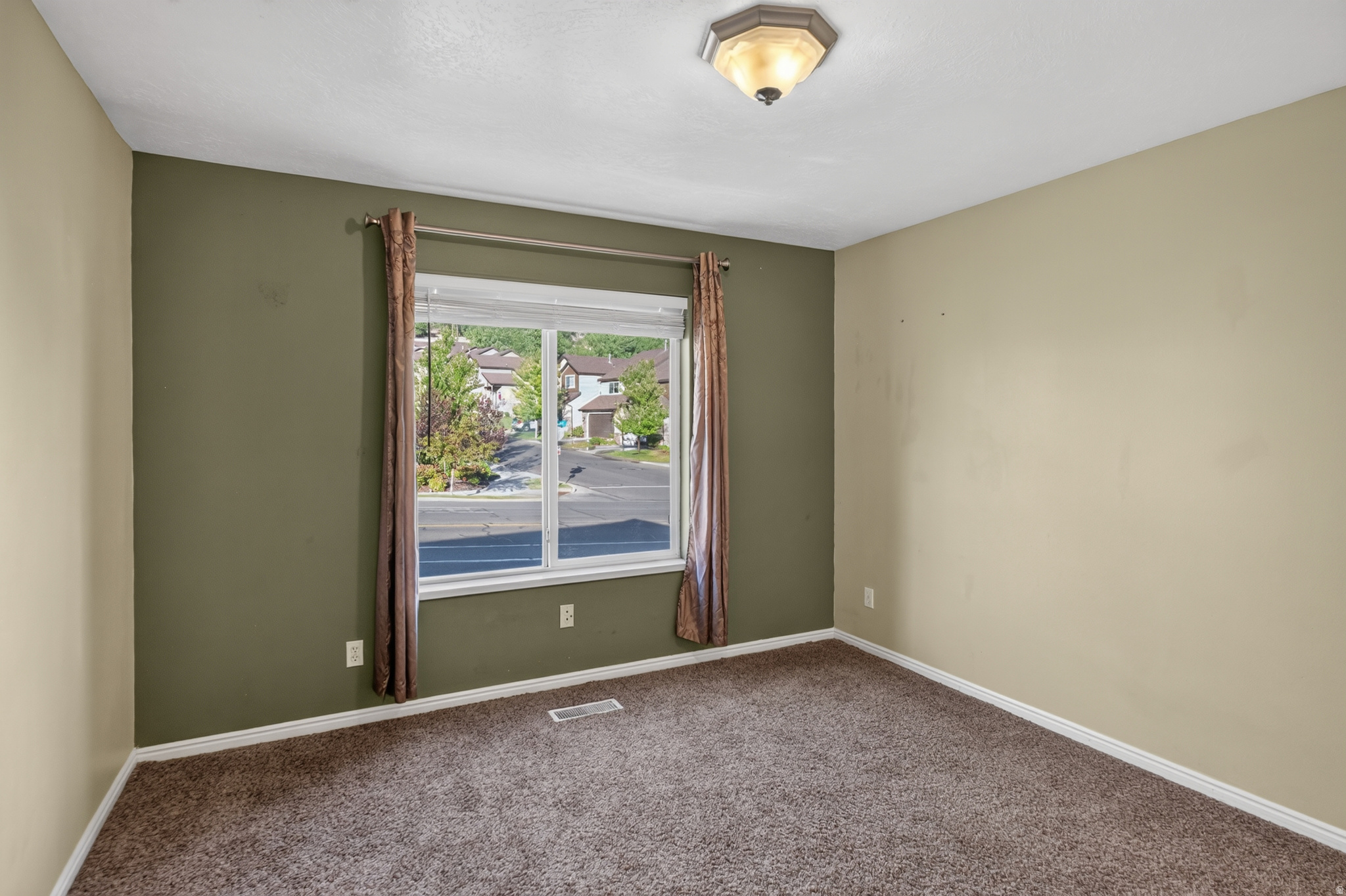 RIDGE - Residential
