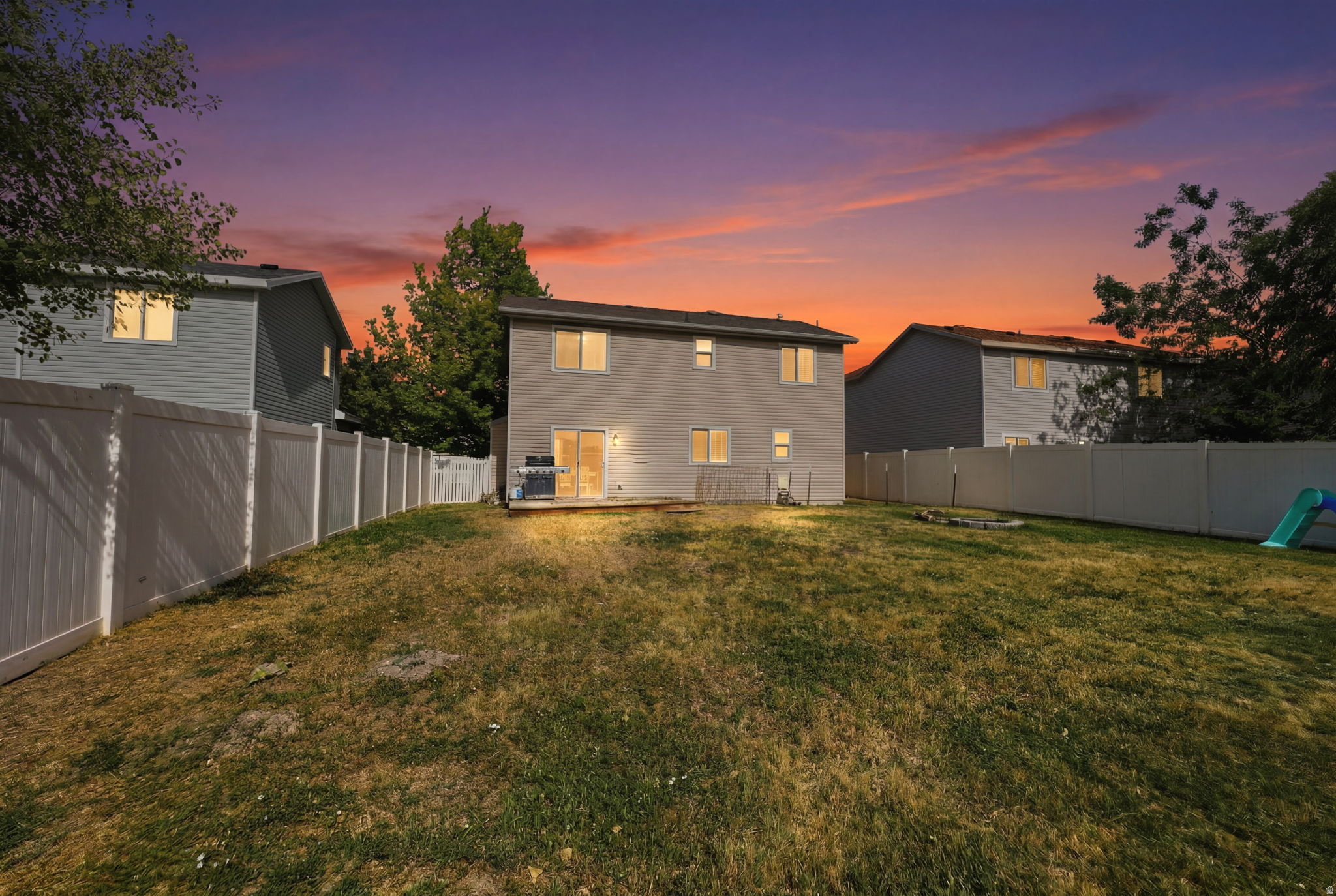 PICKET LANE - Residential