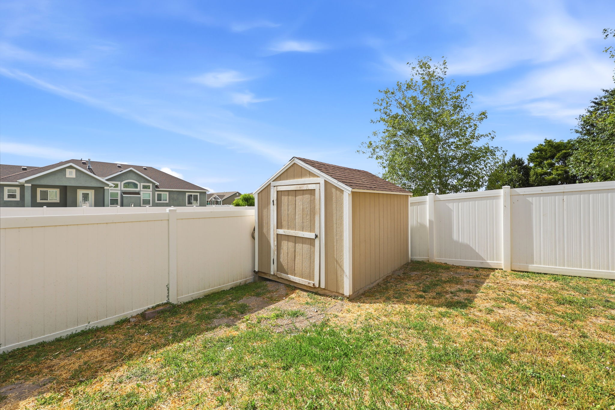 PICKET LANE - Residential
