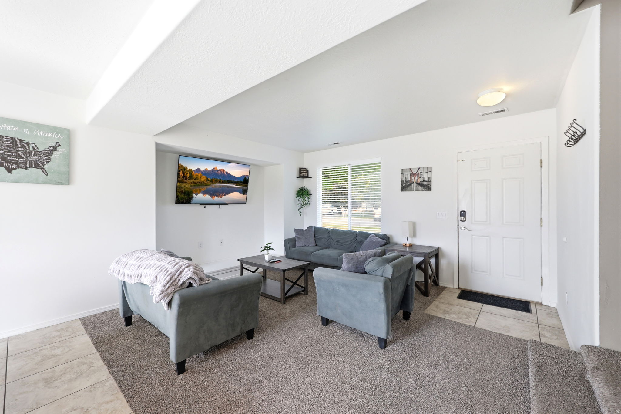 PICKET LANE - Residential