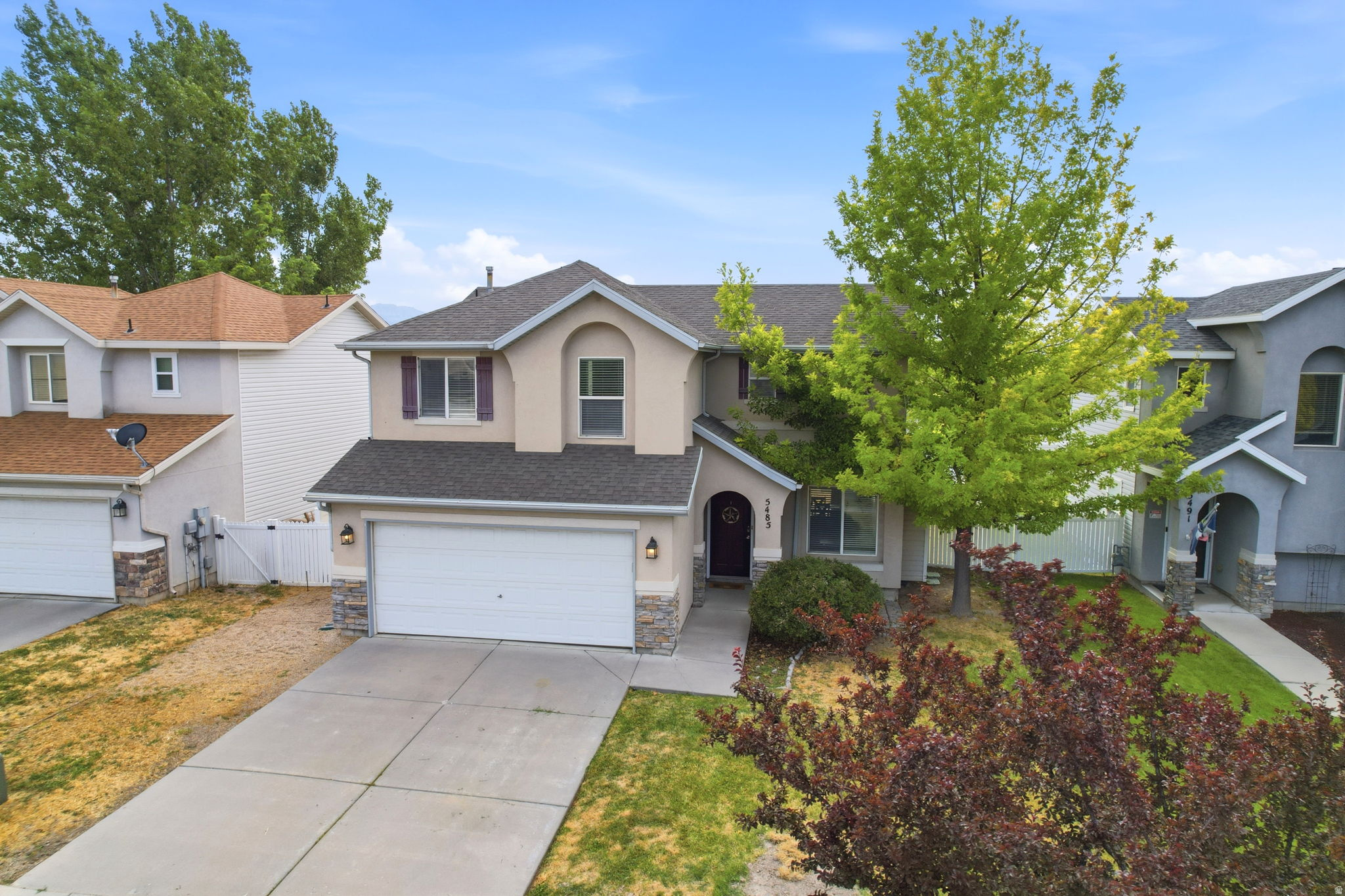 PICKET LANE - Residential