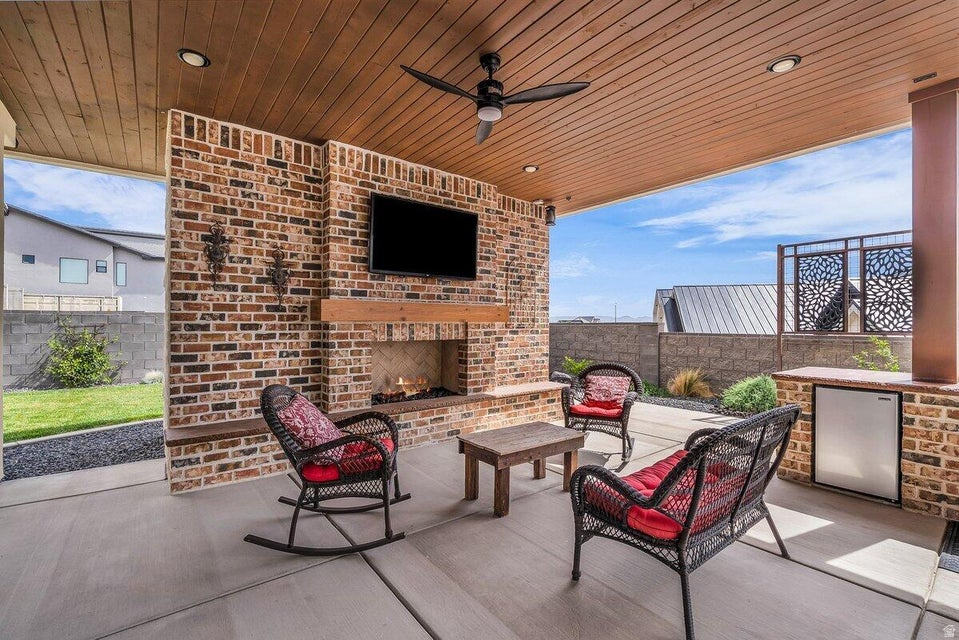 GRAND HEIGHTS PH 2 - Residential