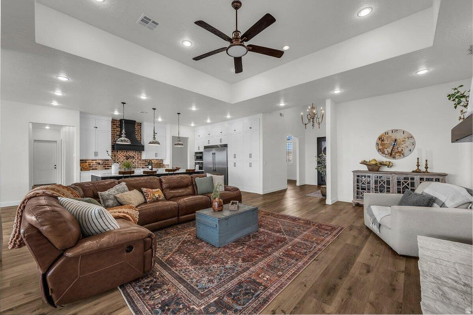 GRAND HEIGHTS PH 2 - Residential