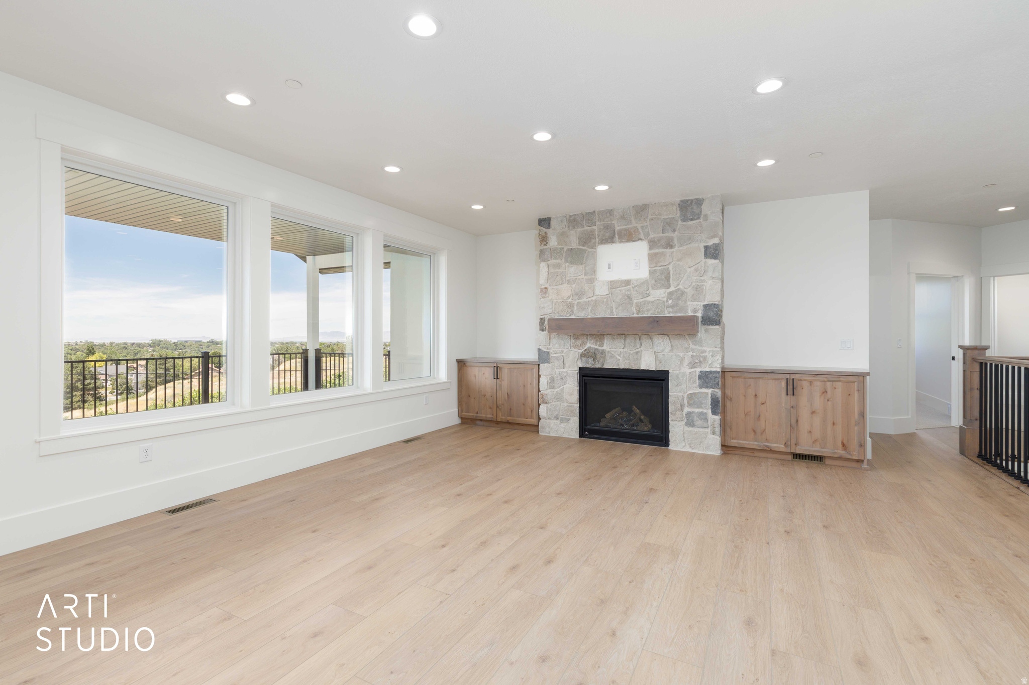 SUNSET RIDGE - Residential