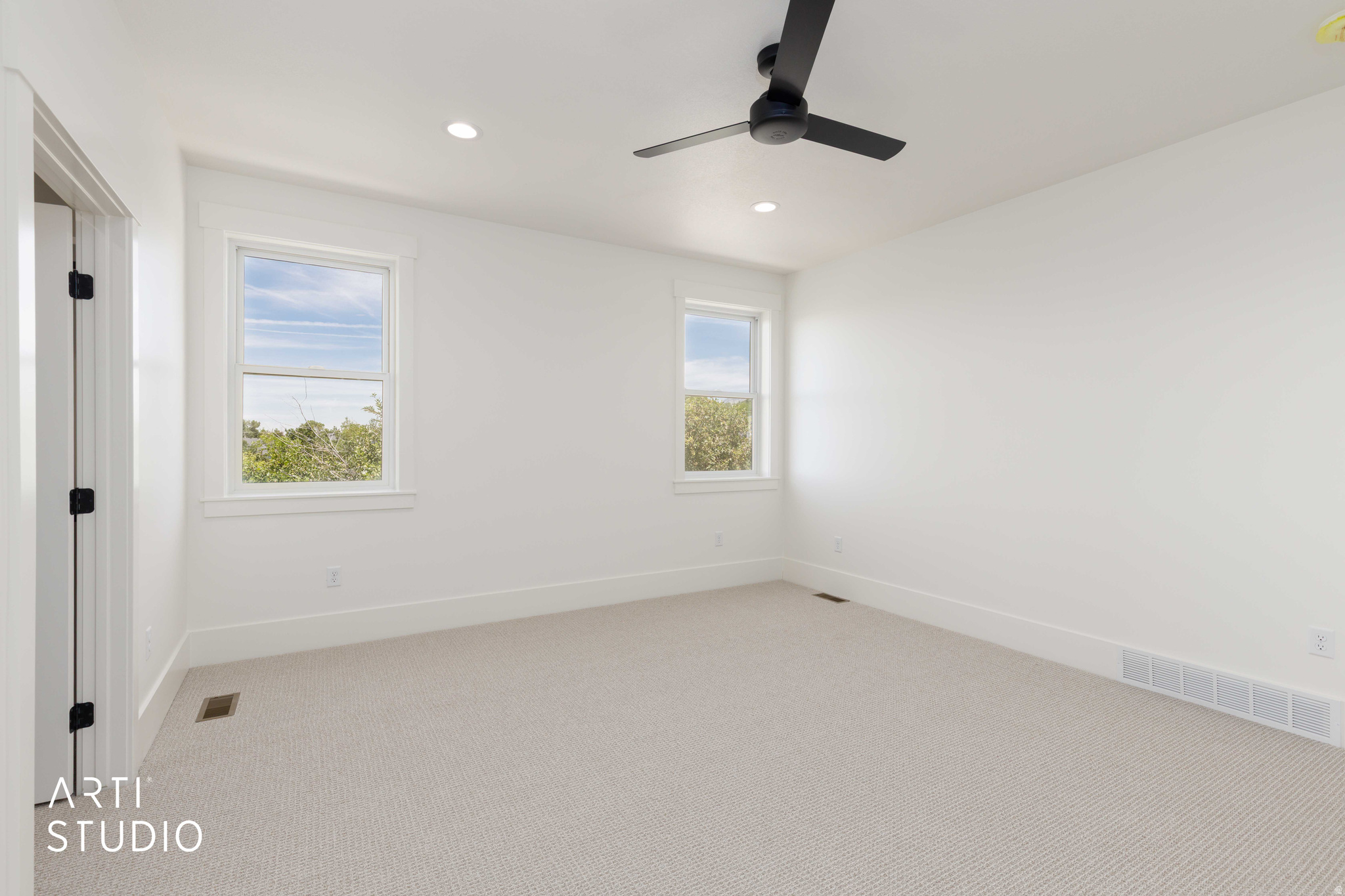 SUNSET RIDGE - Residential