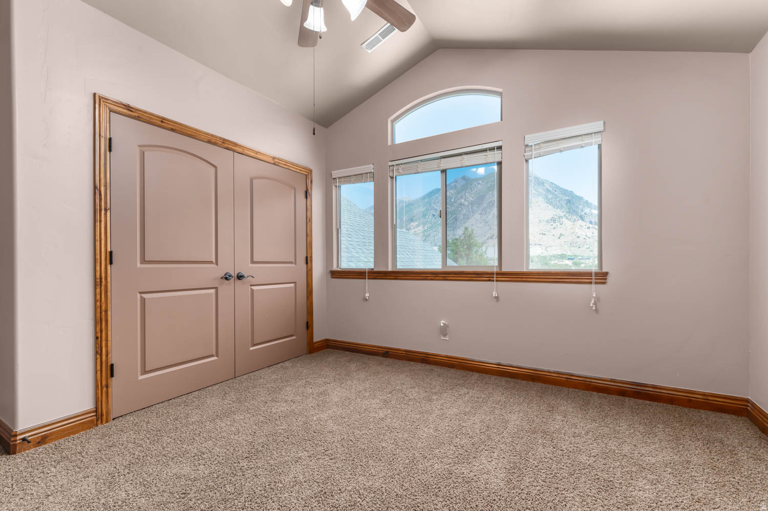 CANYON LINKS - Residential