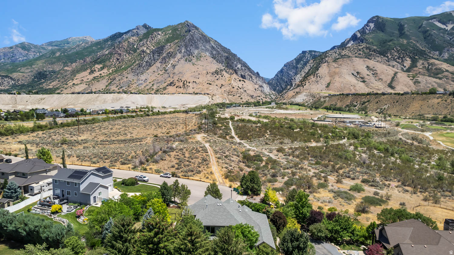 CANYON LINKS - Residential