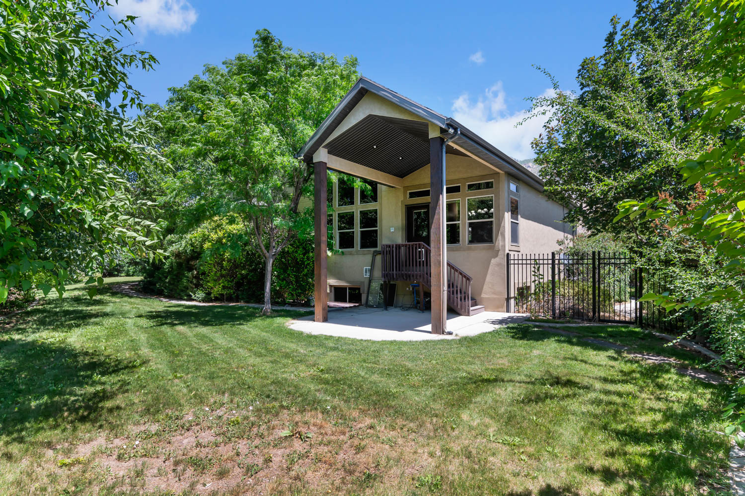 CANYON LINKS - Residential