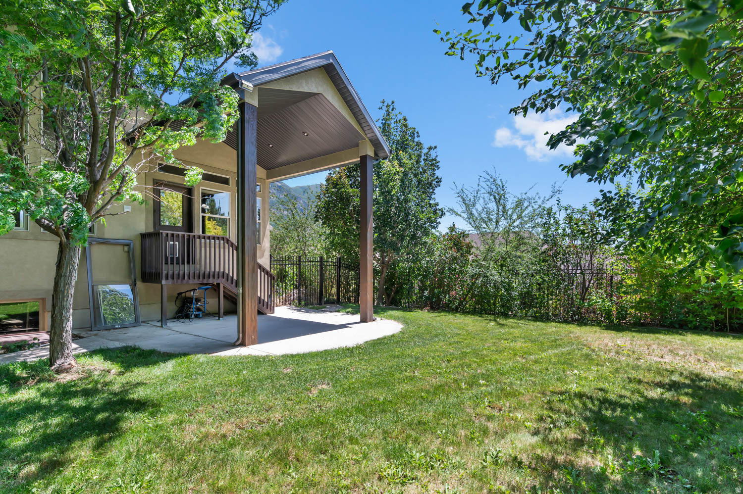 CANYON LINKS - Residential