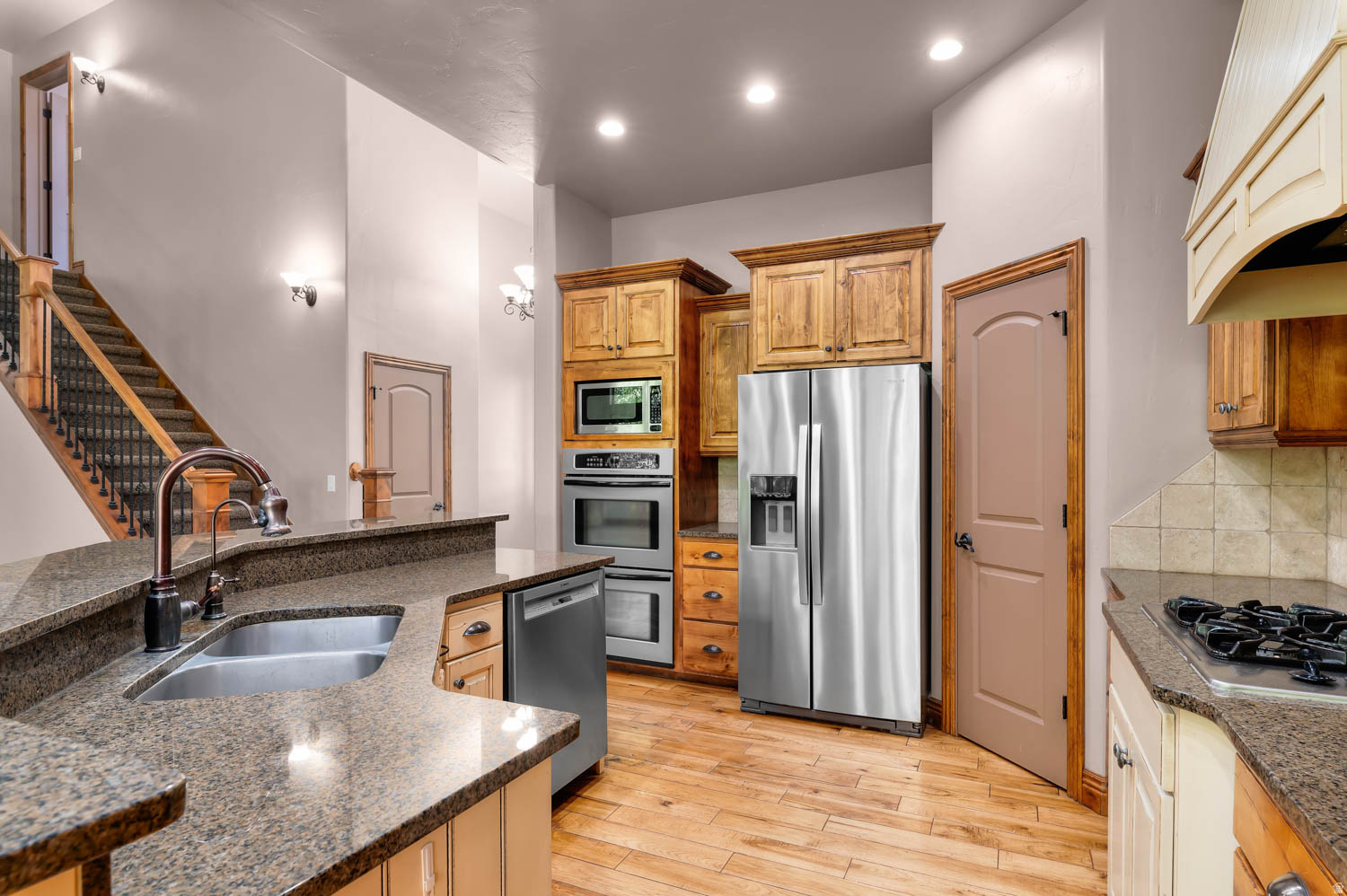 CANYON LINKS - Residential