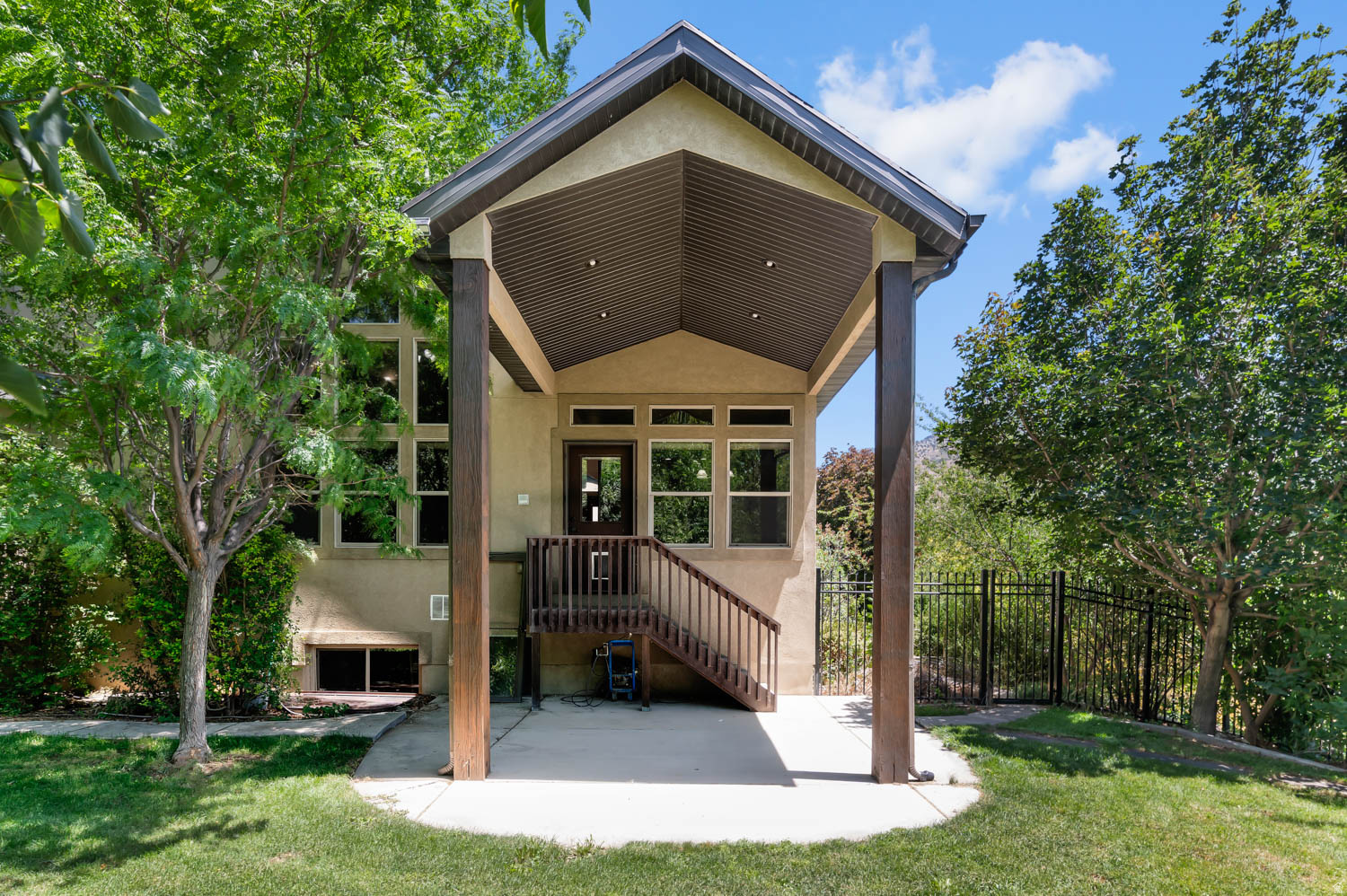 CANYON LINKS - Residential