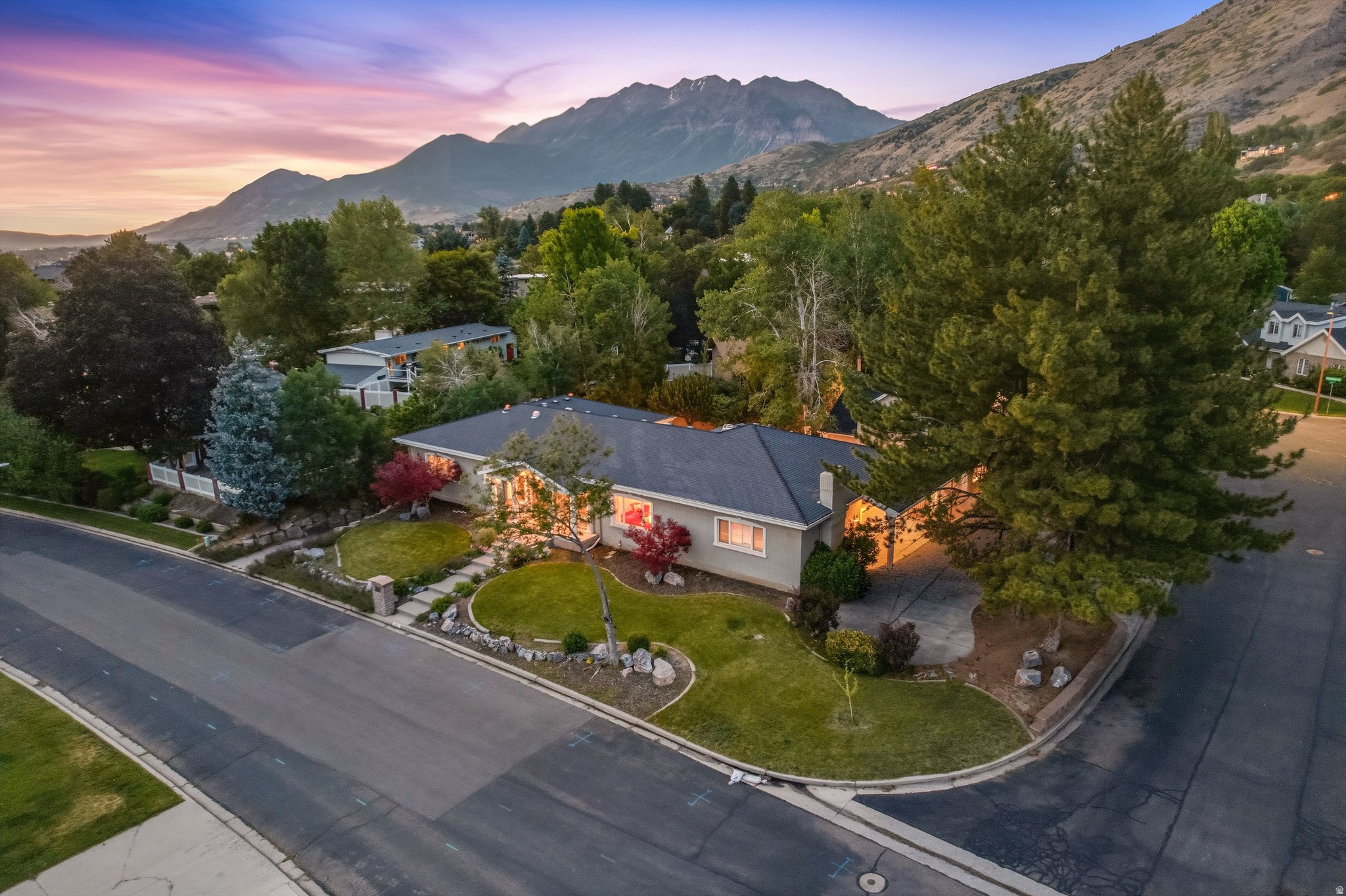 INDIAN HILLS - Residential