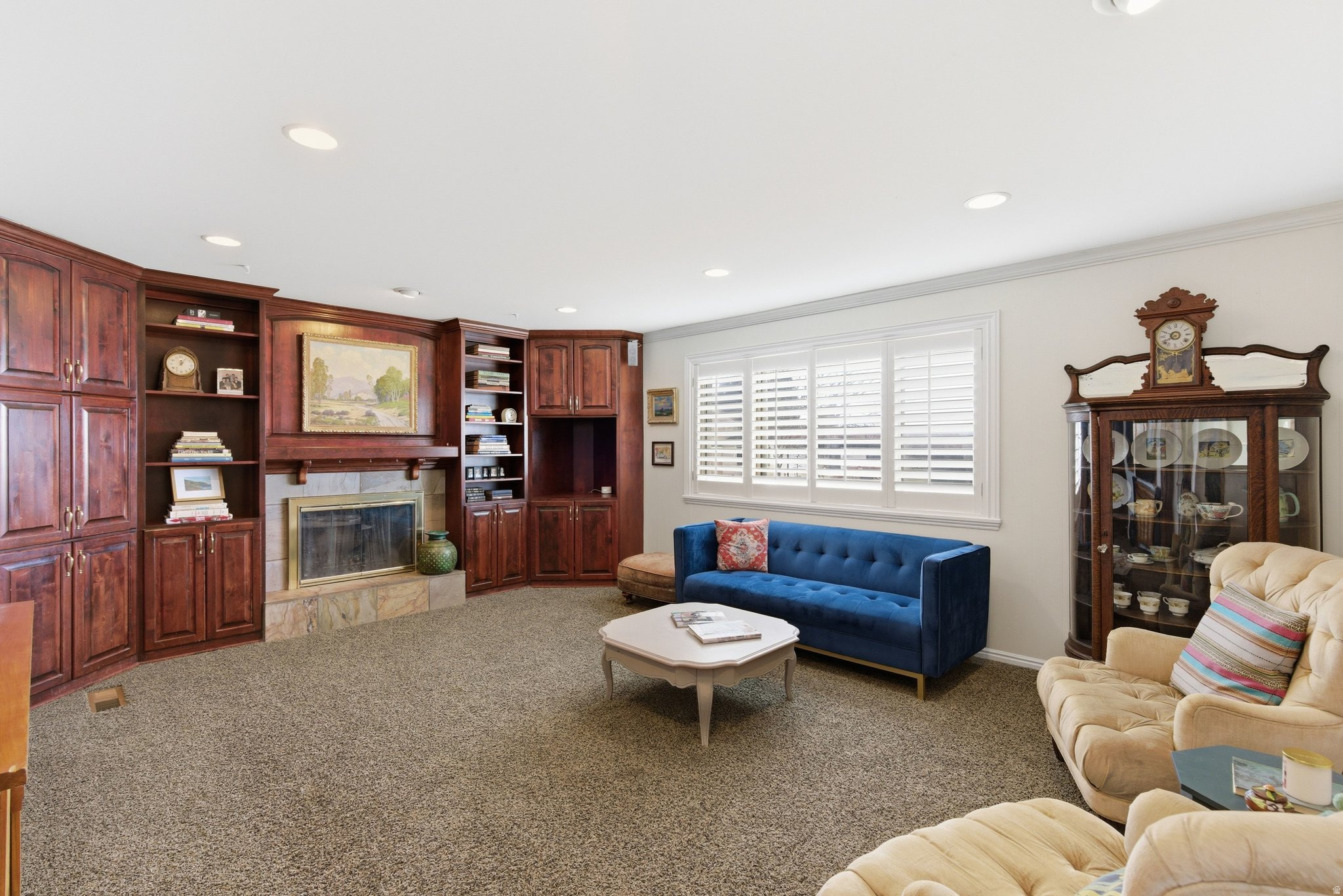 INDIAN HILLS - Residential