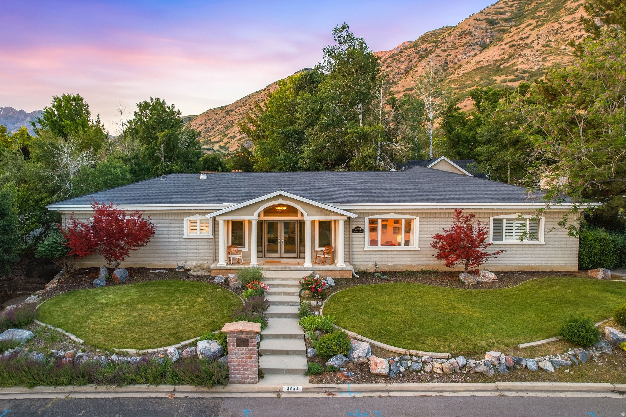 INDIAN HILLS - Residential