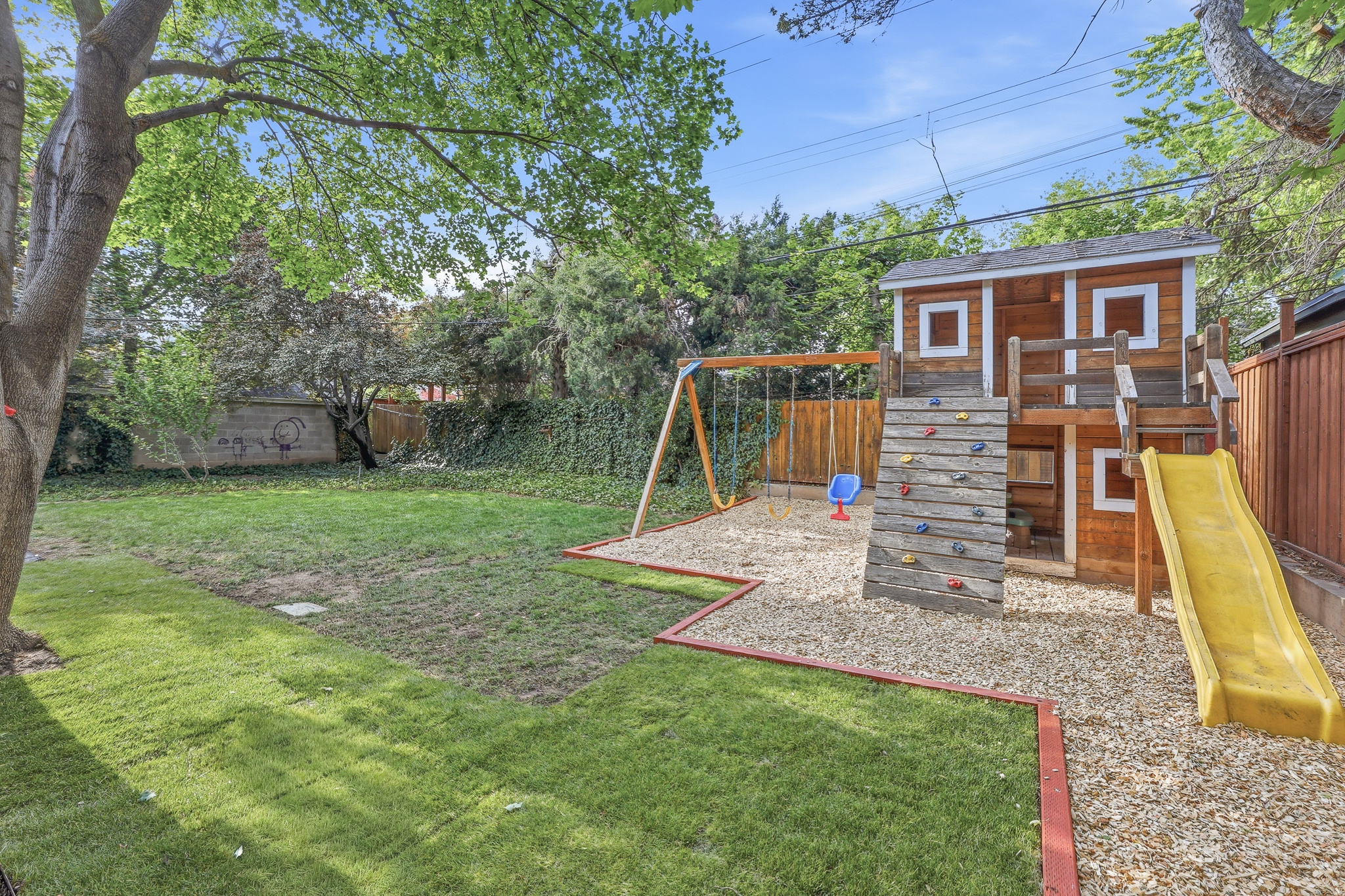 EL RAY PARK - Residential