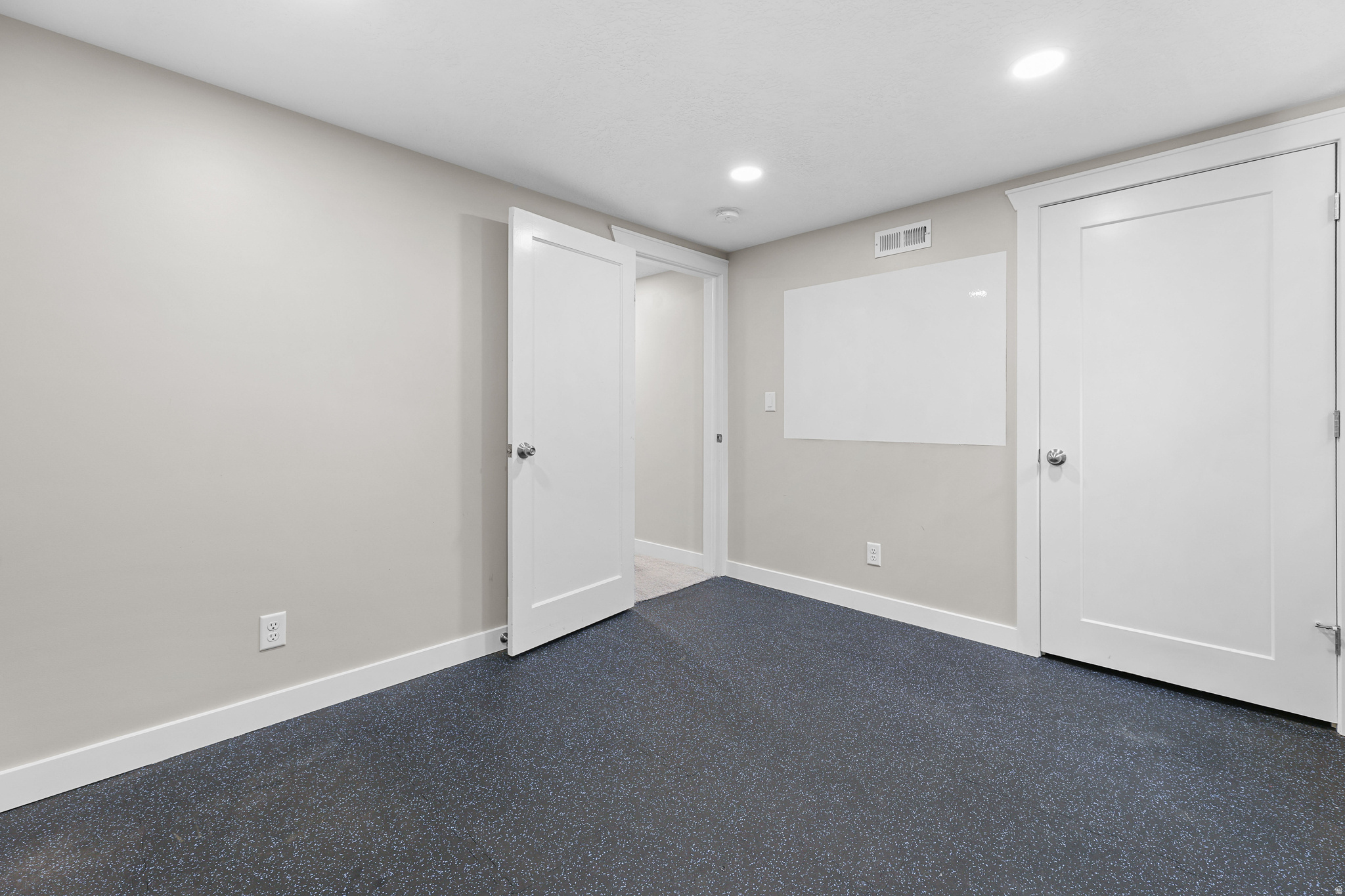 EL RAY PARK - Residential
