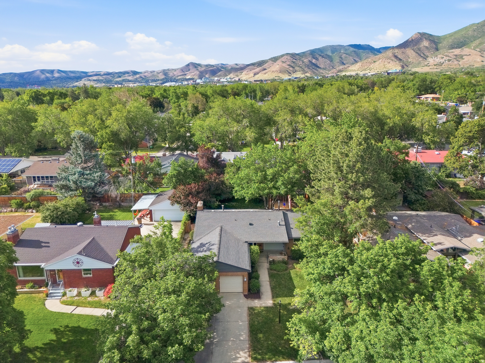 EL RAY PARK - Residential