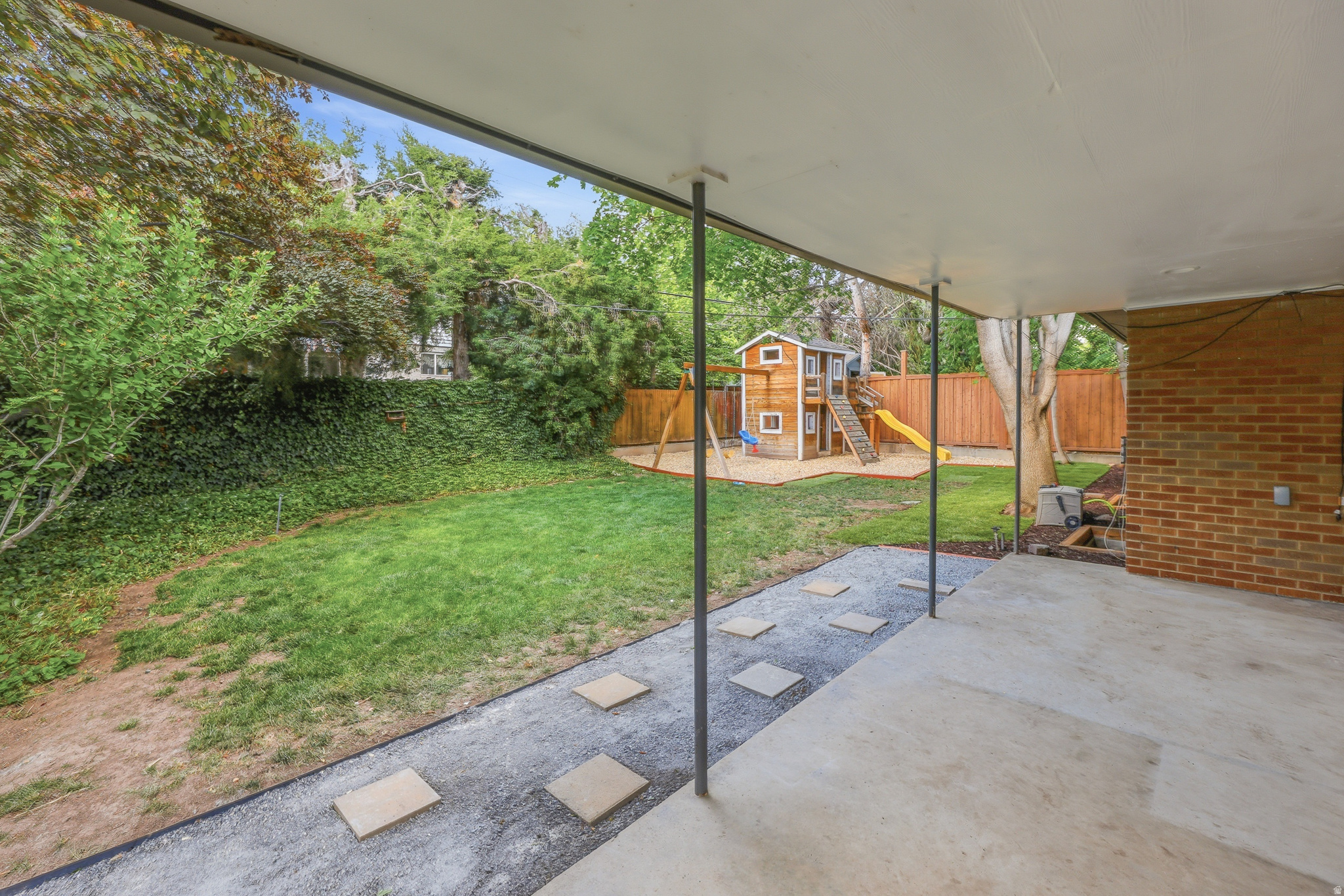 EL RAY PARK - Residential