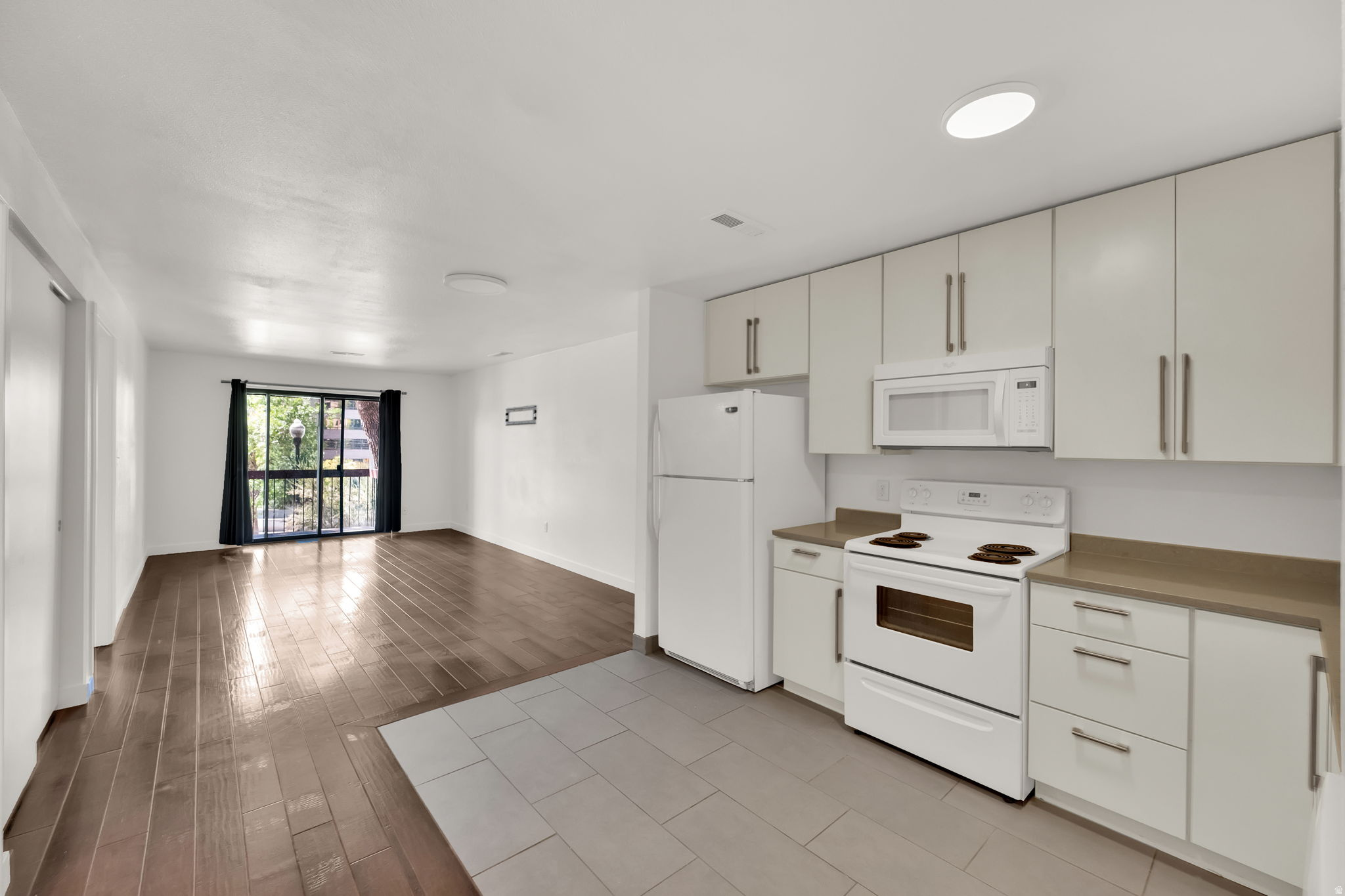 INCLINE TERRACE - Residential
