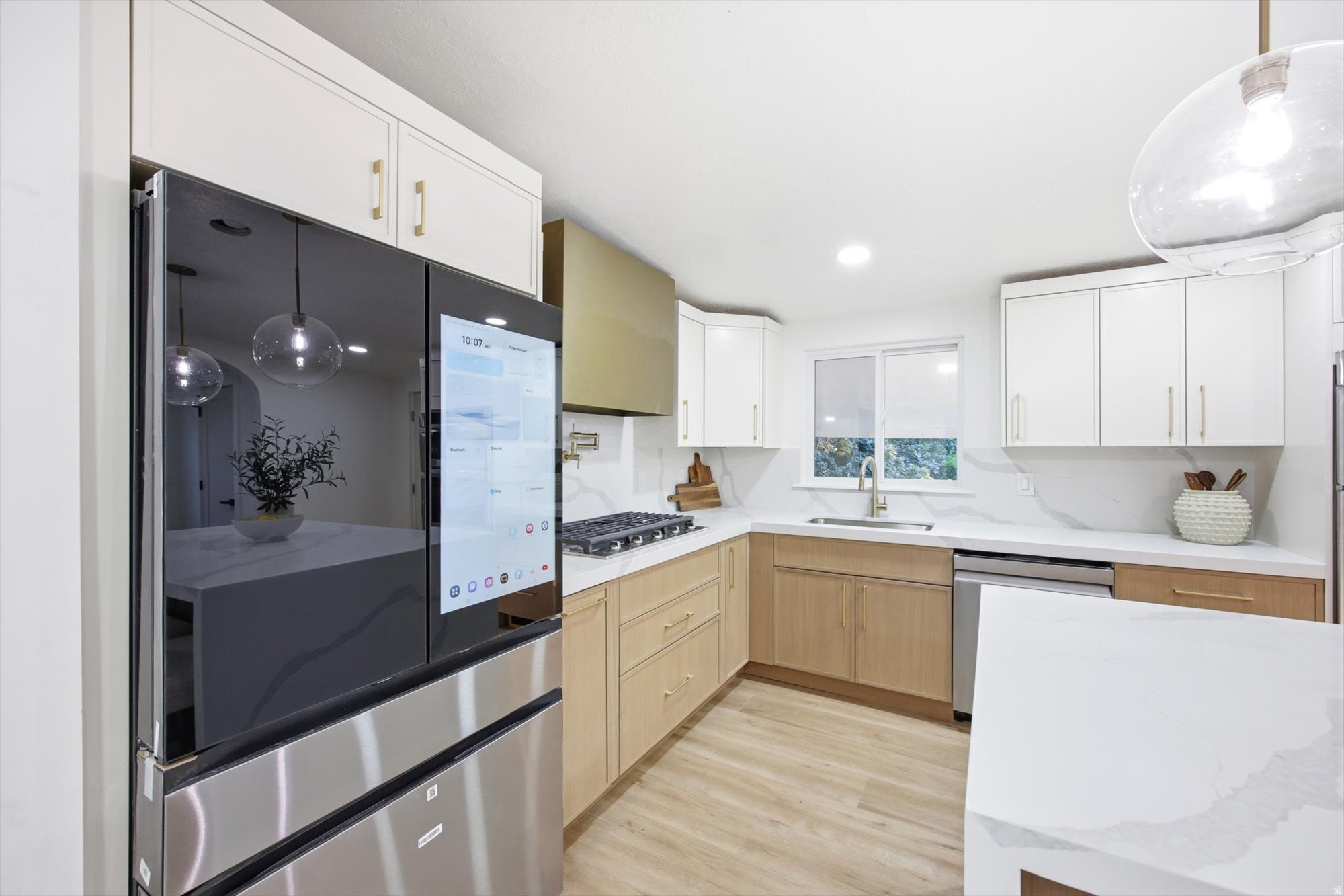 VIEW HEIGHTS - Residential