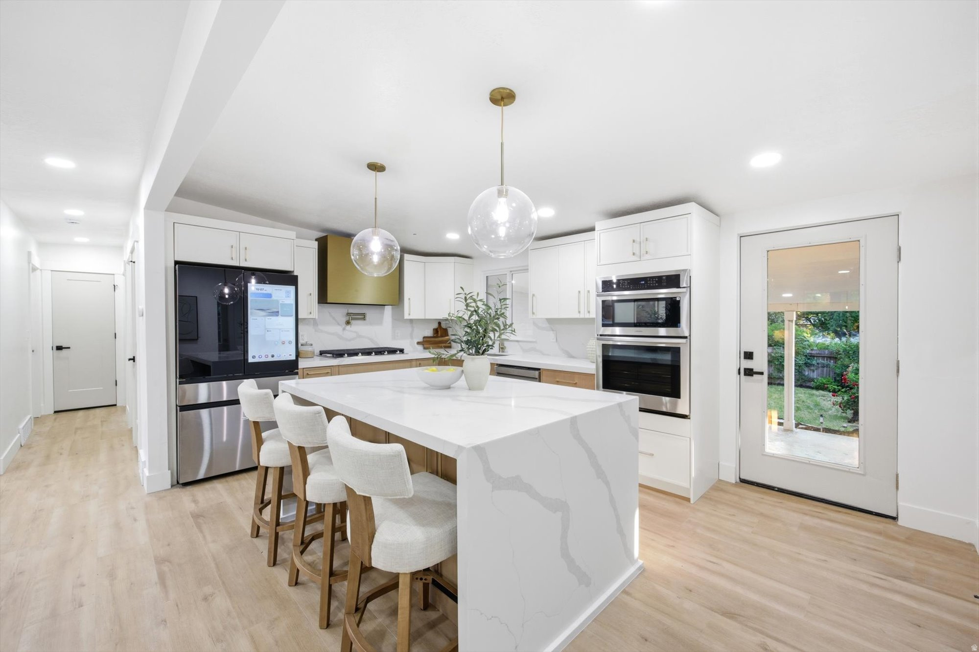 VIEW HEIGHTS - Residential