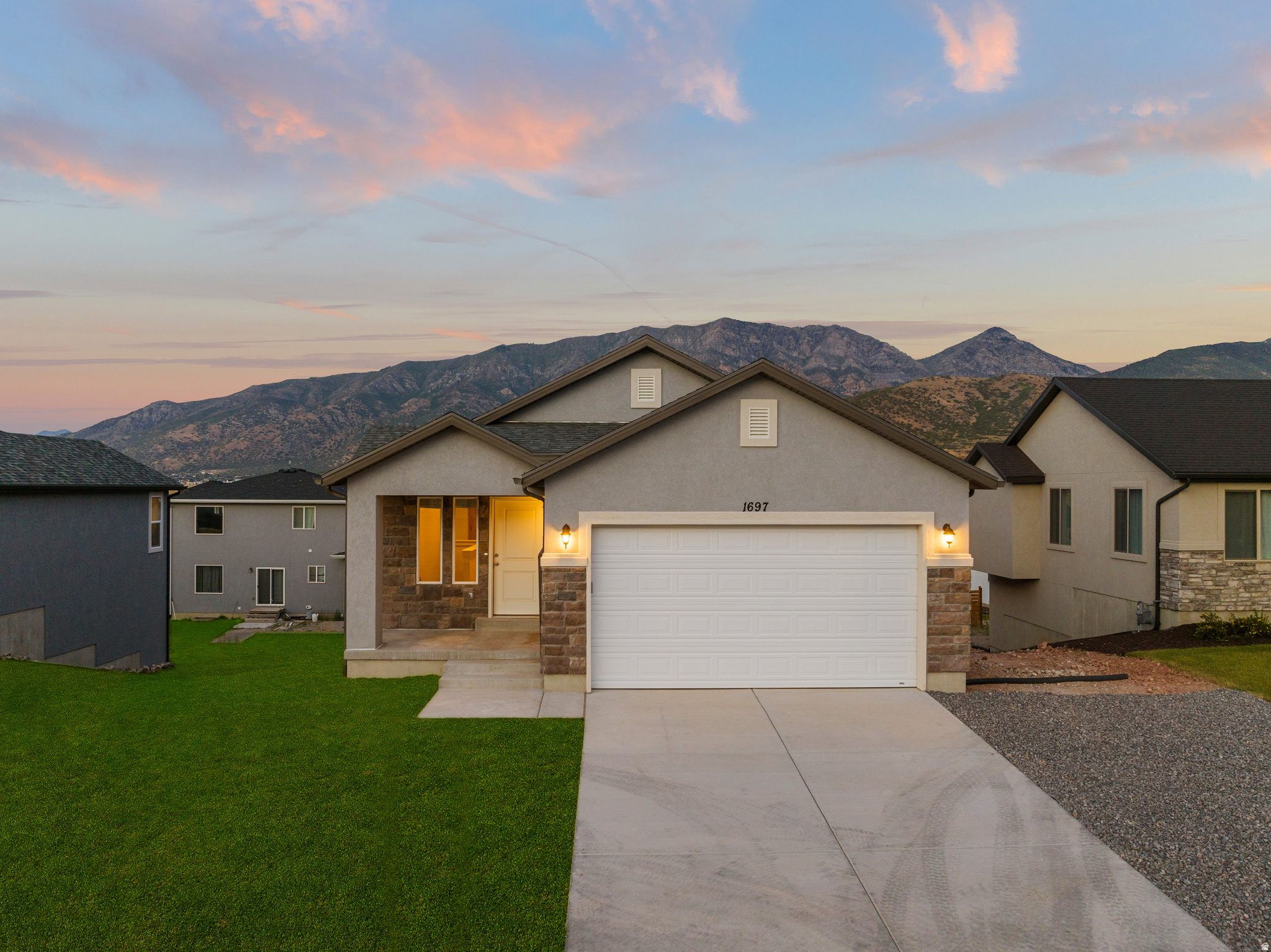 SUMMIT RIDGE THE HILLS - Residential