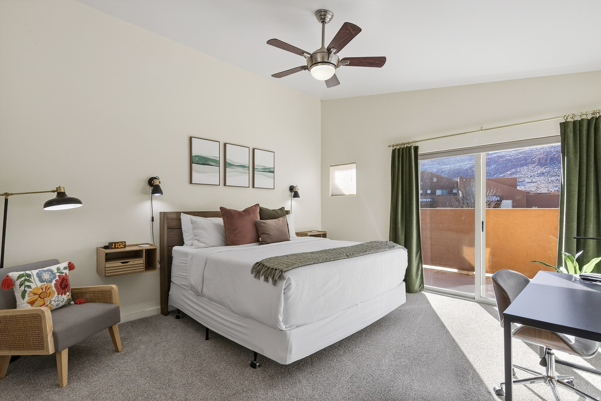 RIM VILLAGE VISTAS - Residential