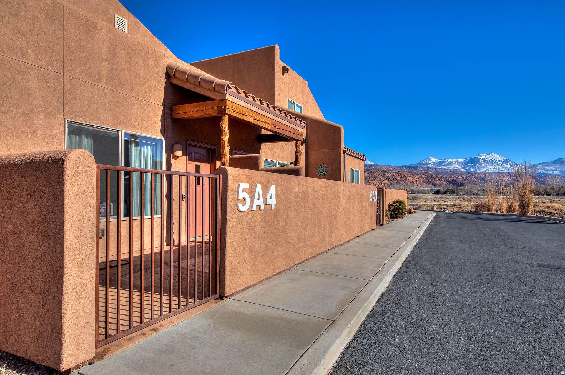RIM VILLAGE VISTAS - Residential