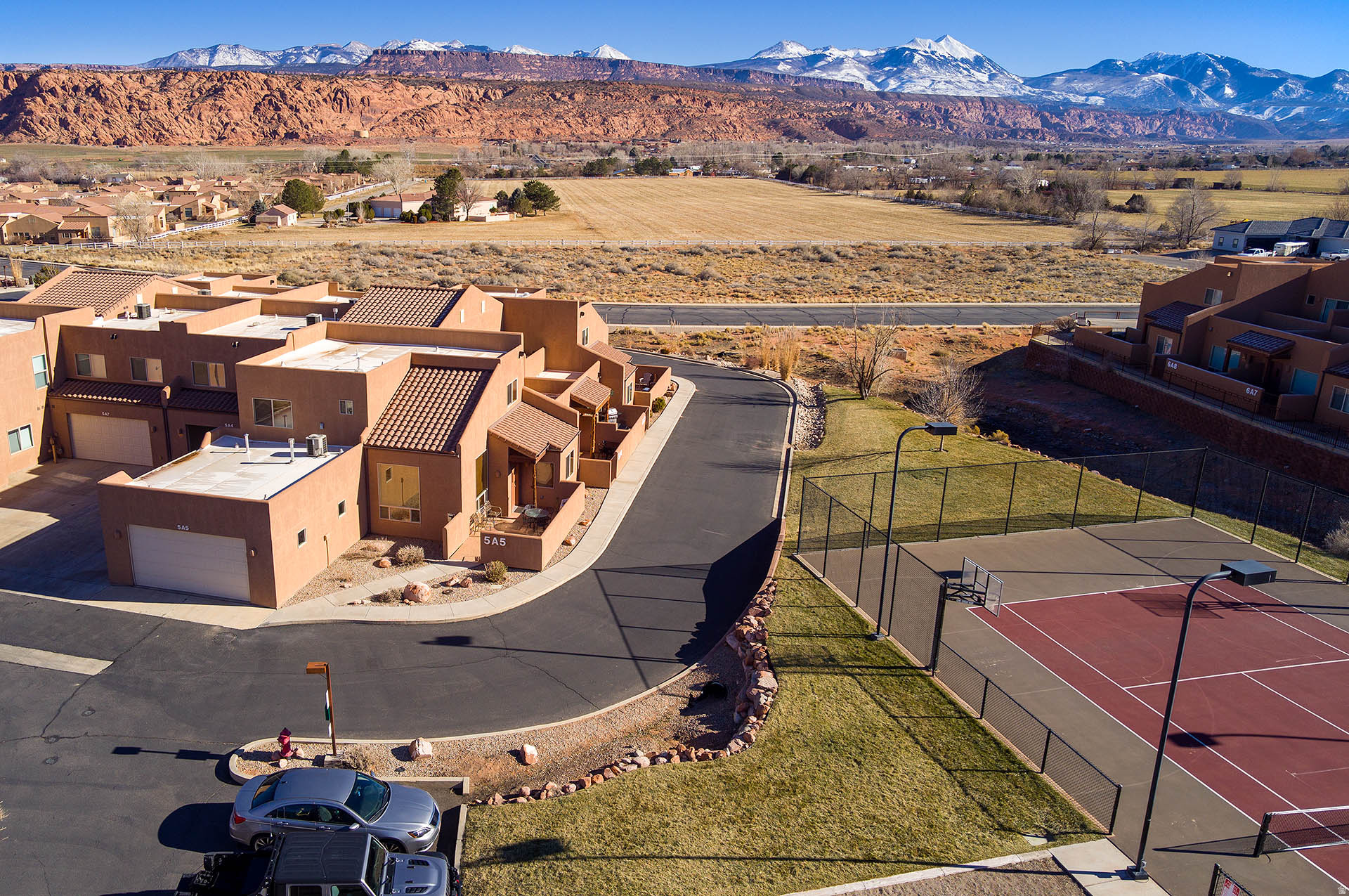 RIM VILLAGE VISTAS - Residential