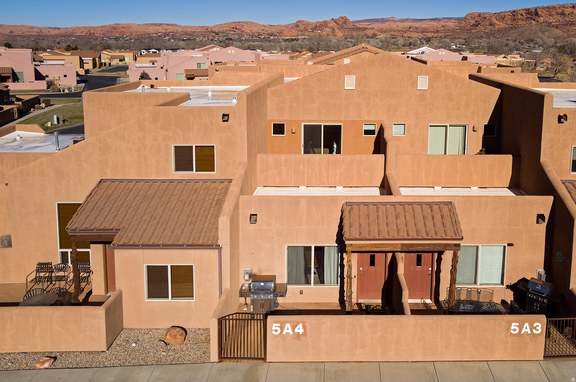 RIM VILLAGE VISTAS - Residential