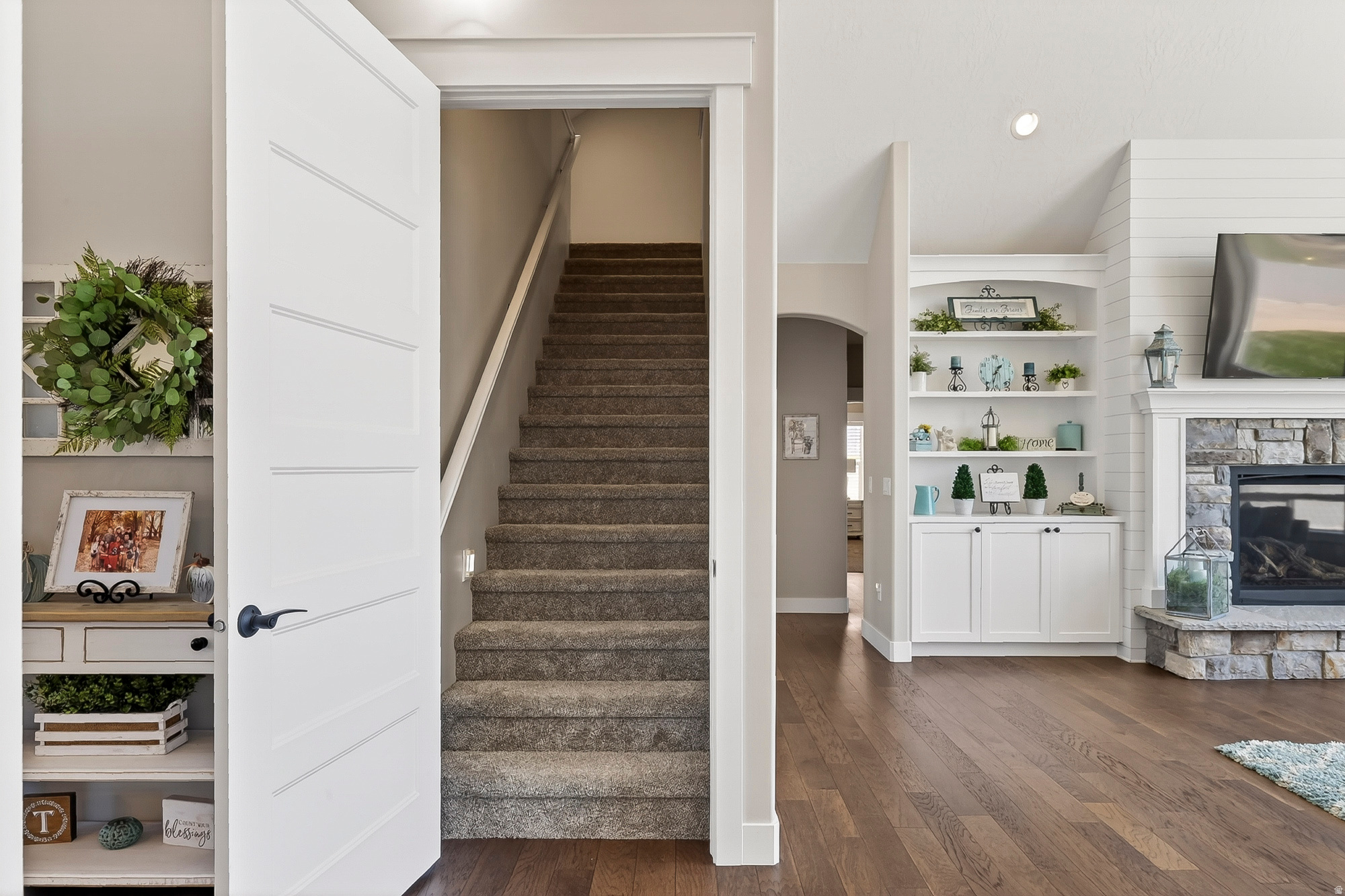 EQUESTRIAN POINTE SUBDIVISION - Residential