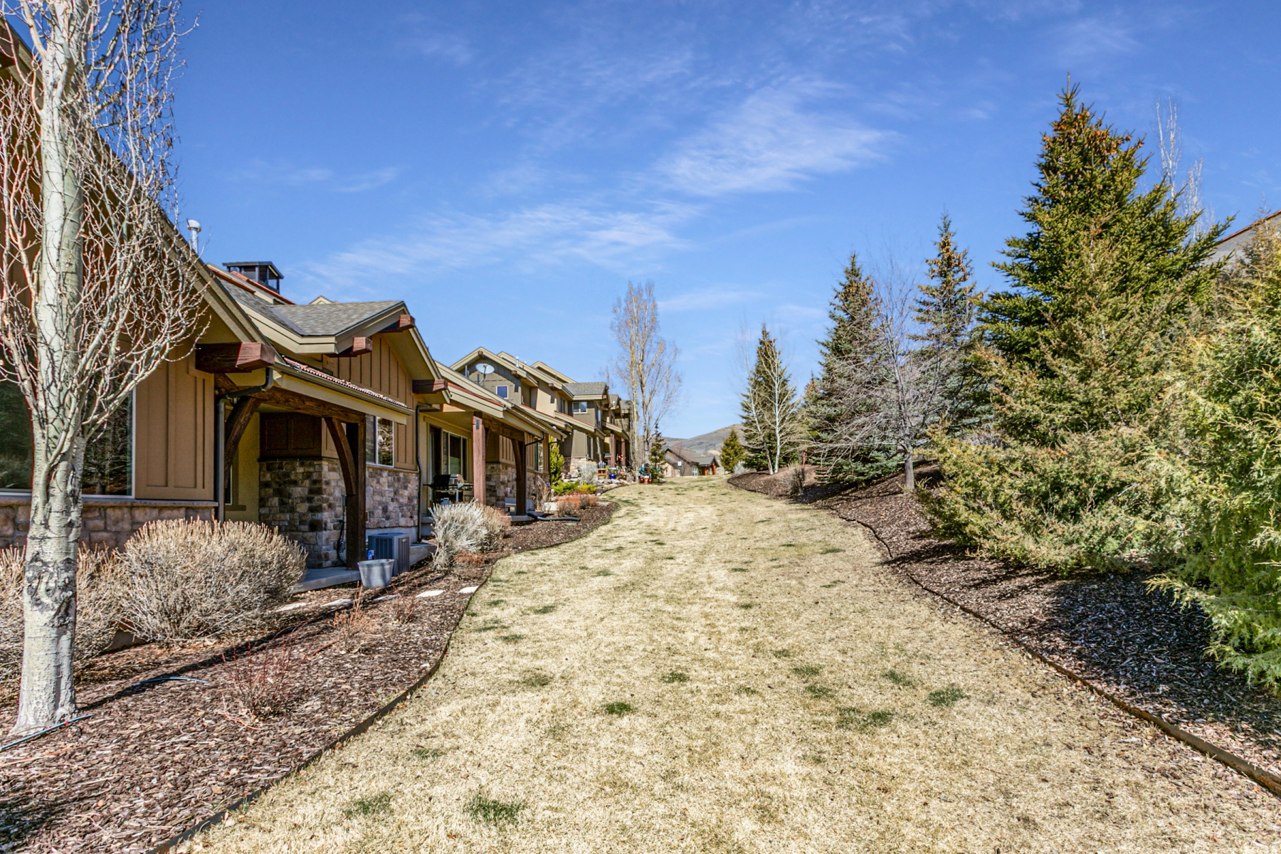 JORDANELLE/RIVER VIEW - Residential