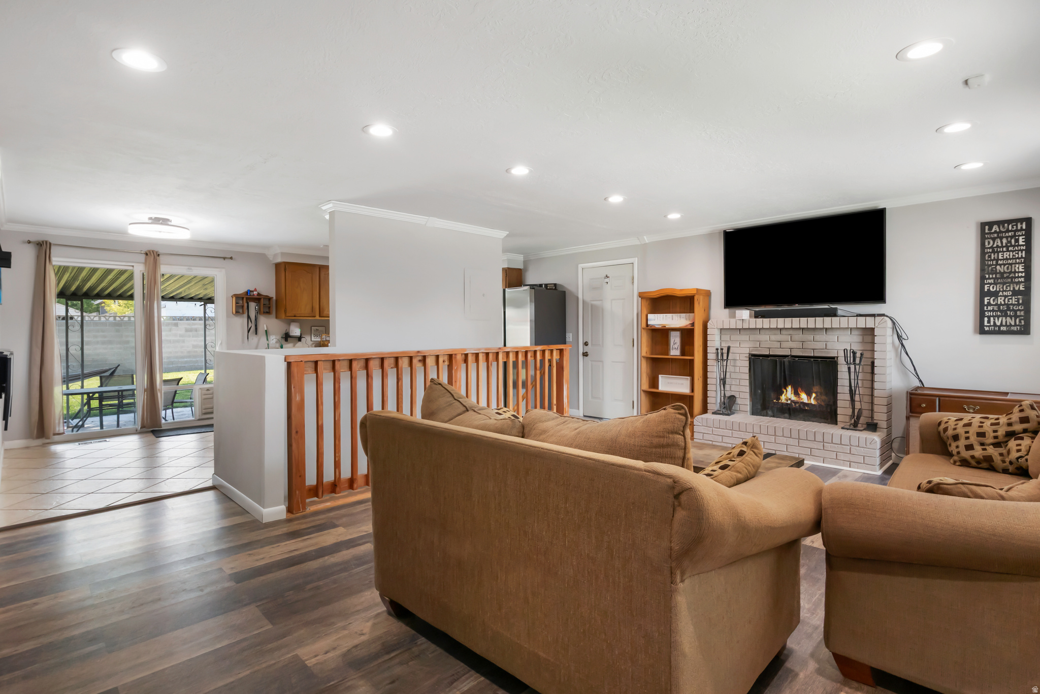 COLONY WEST - Residential