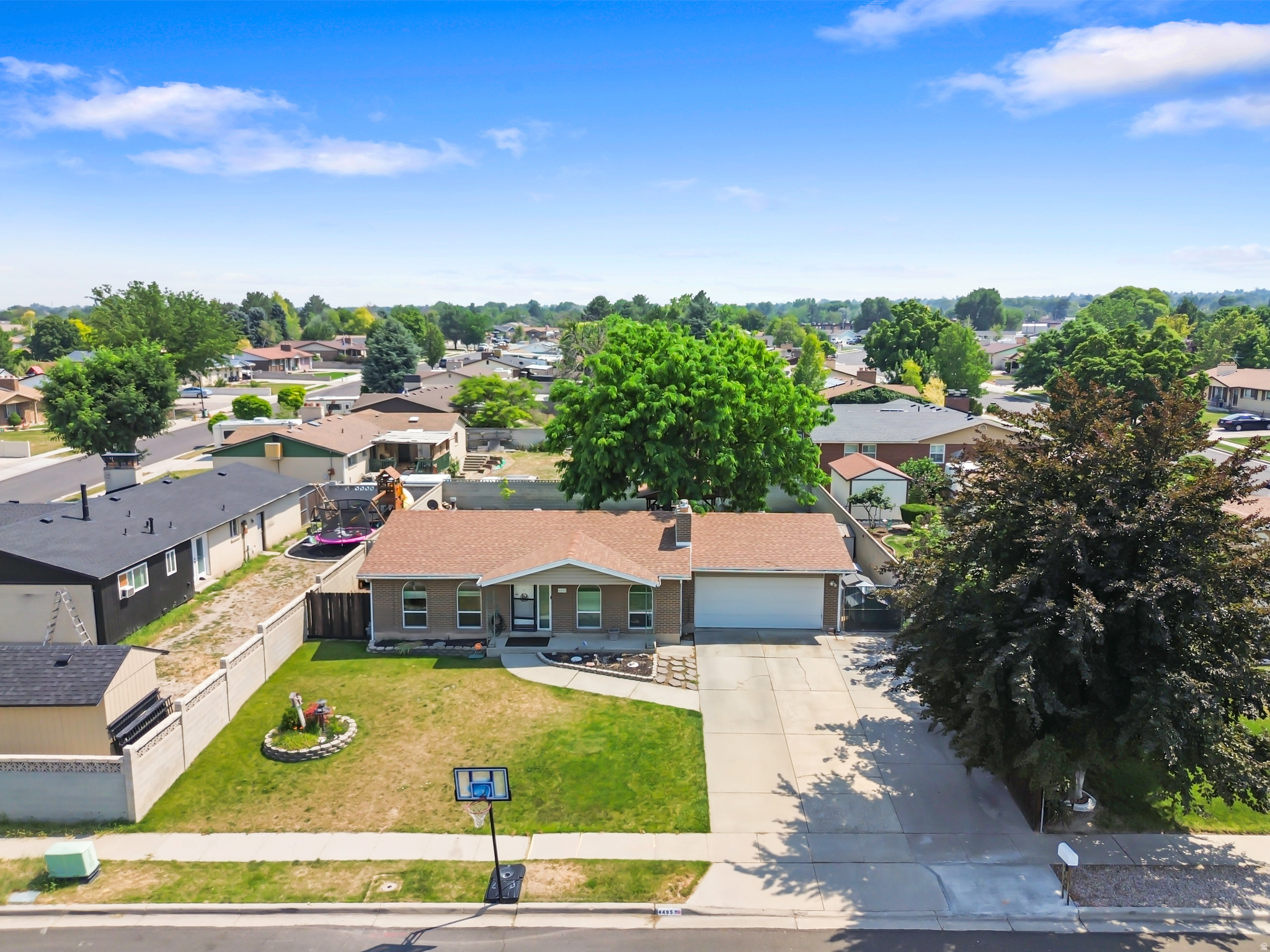 COLONY WEST - Residential