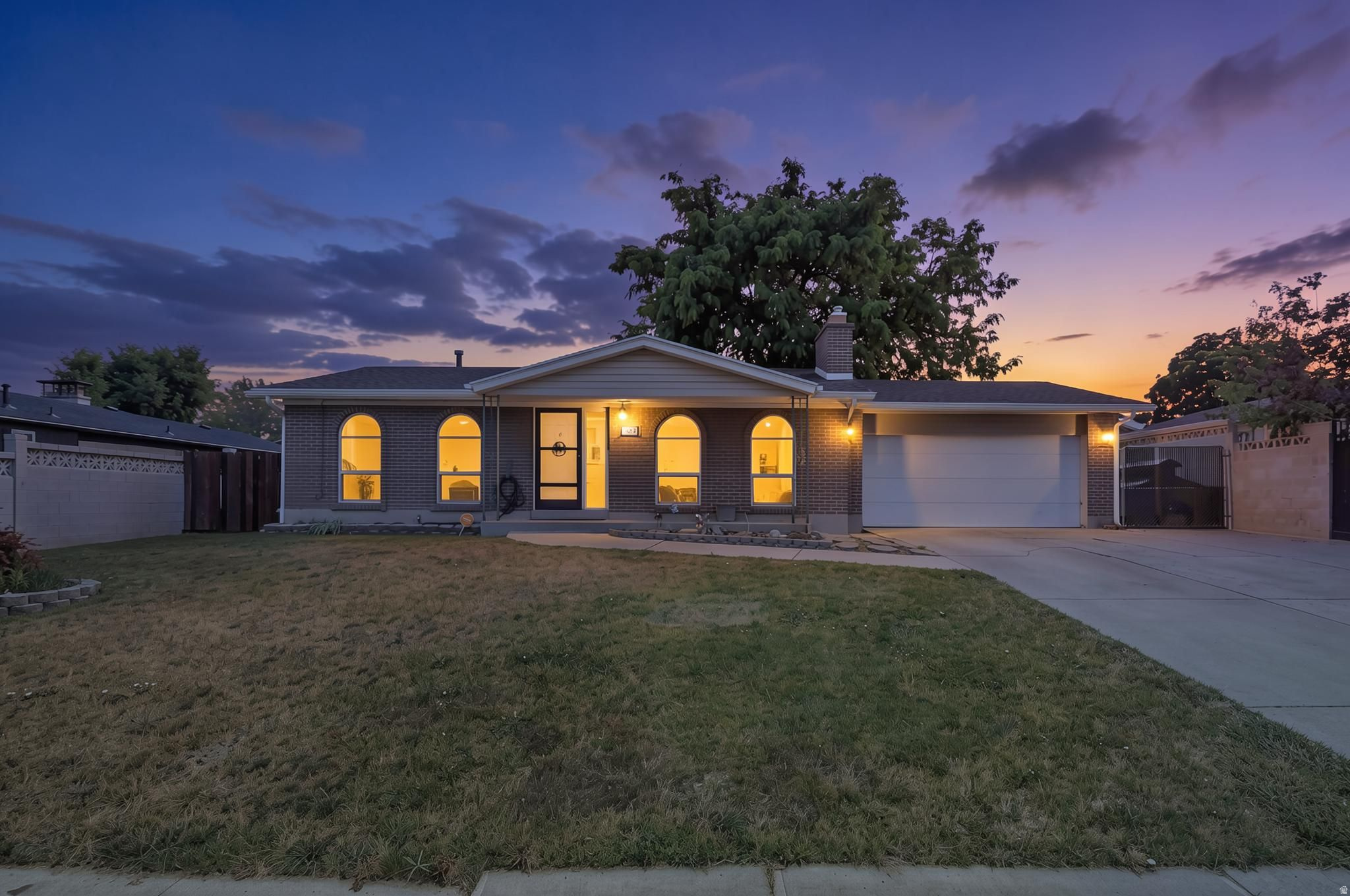 COLONY WEST - Residential