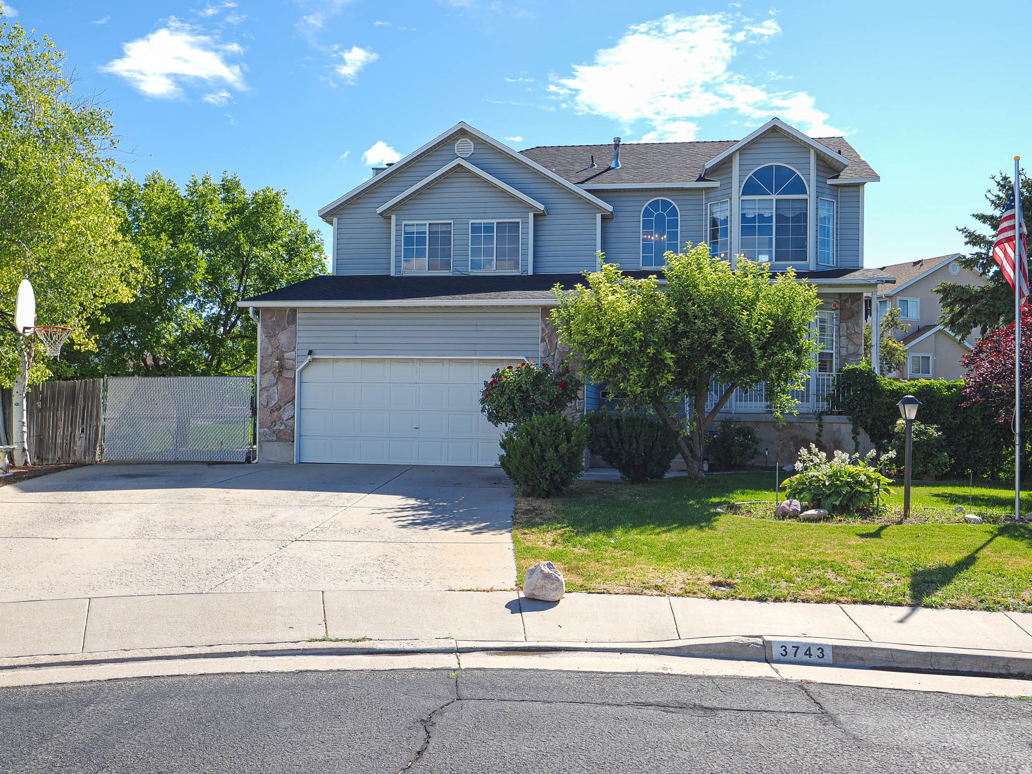 APPLE FARMS - Residential