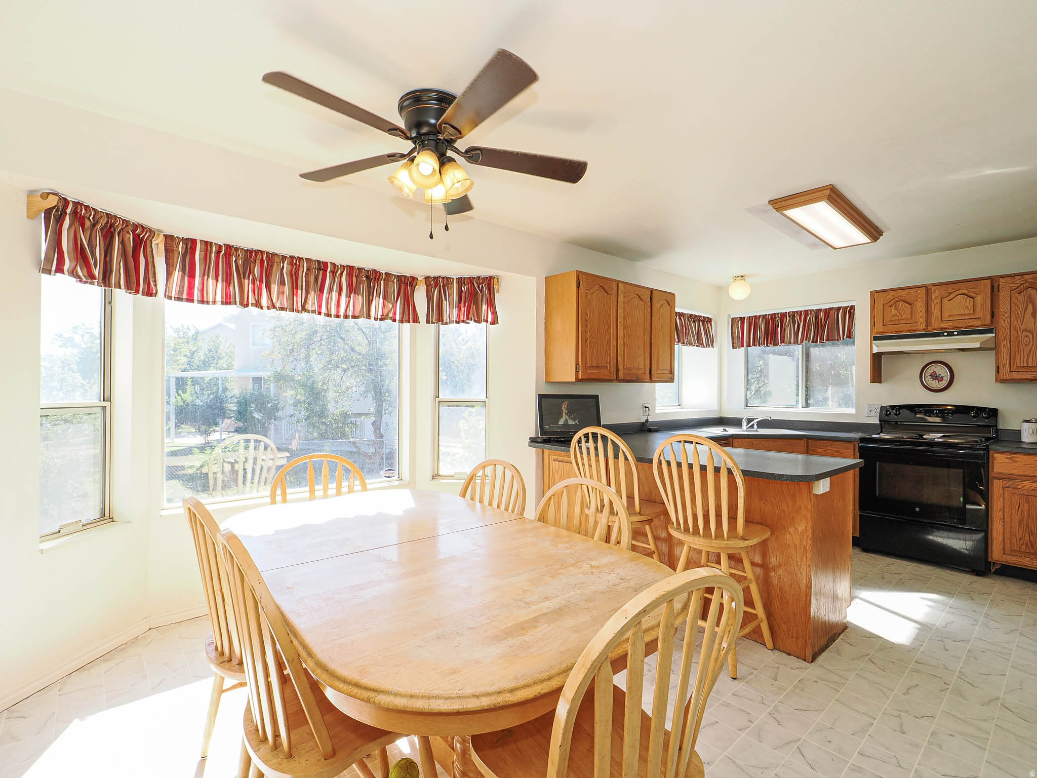 APPLE FARMS - Residential