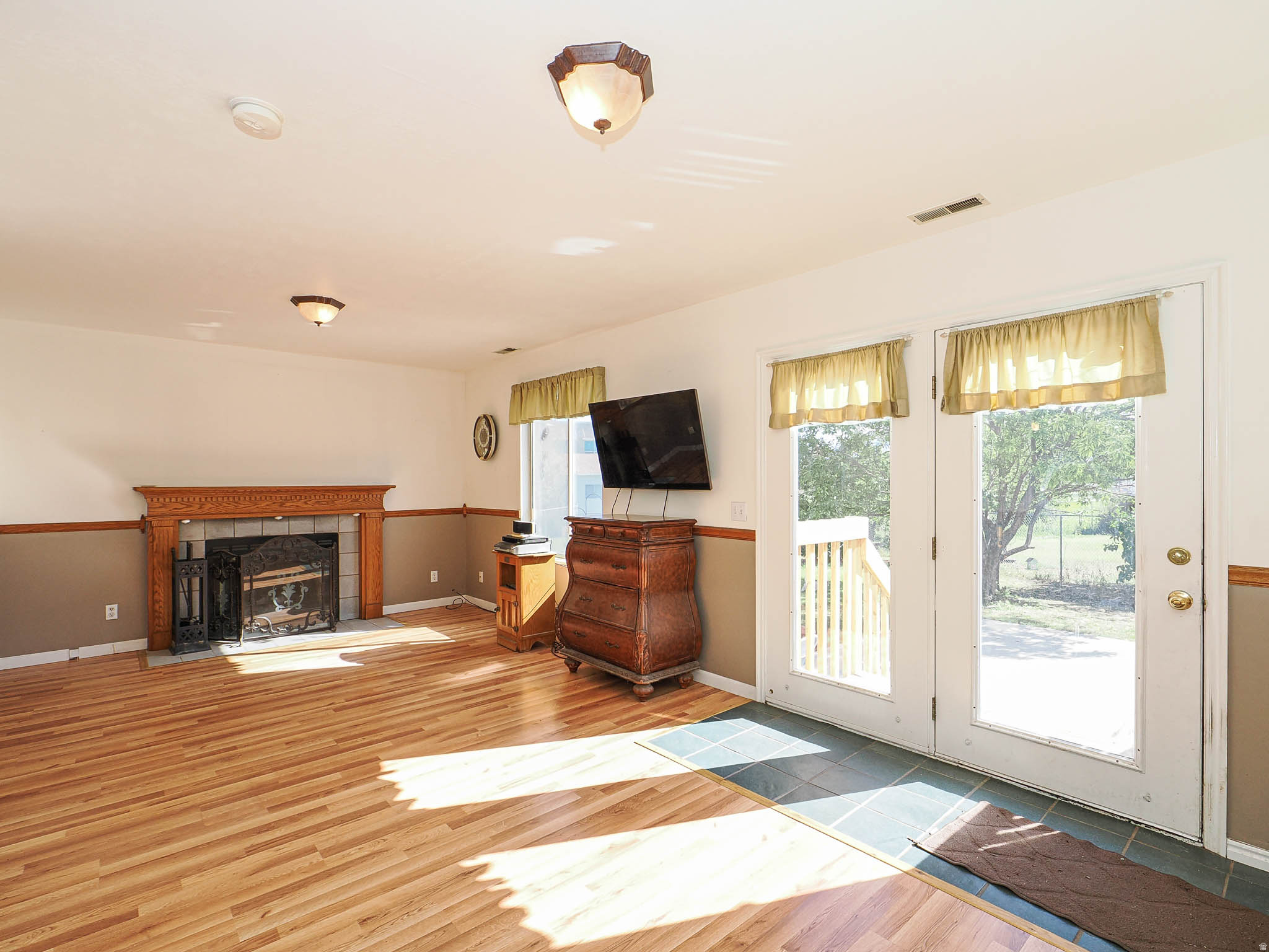 APPLE FARMS - Residential