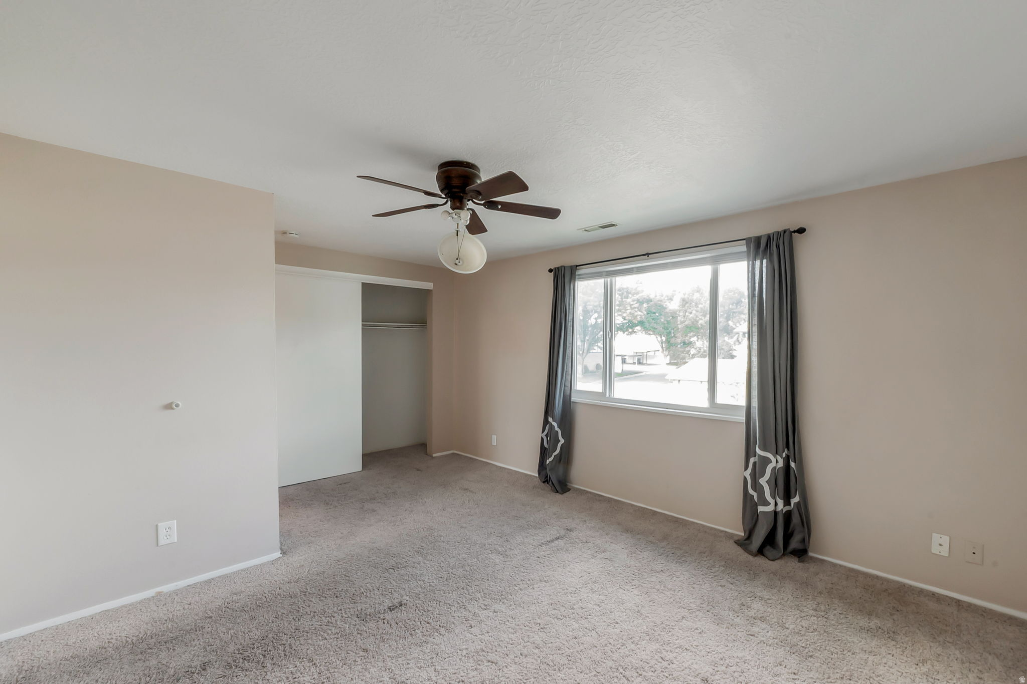 BARRINGTON PARK - Residential