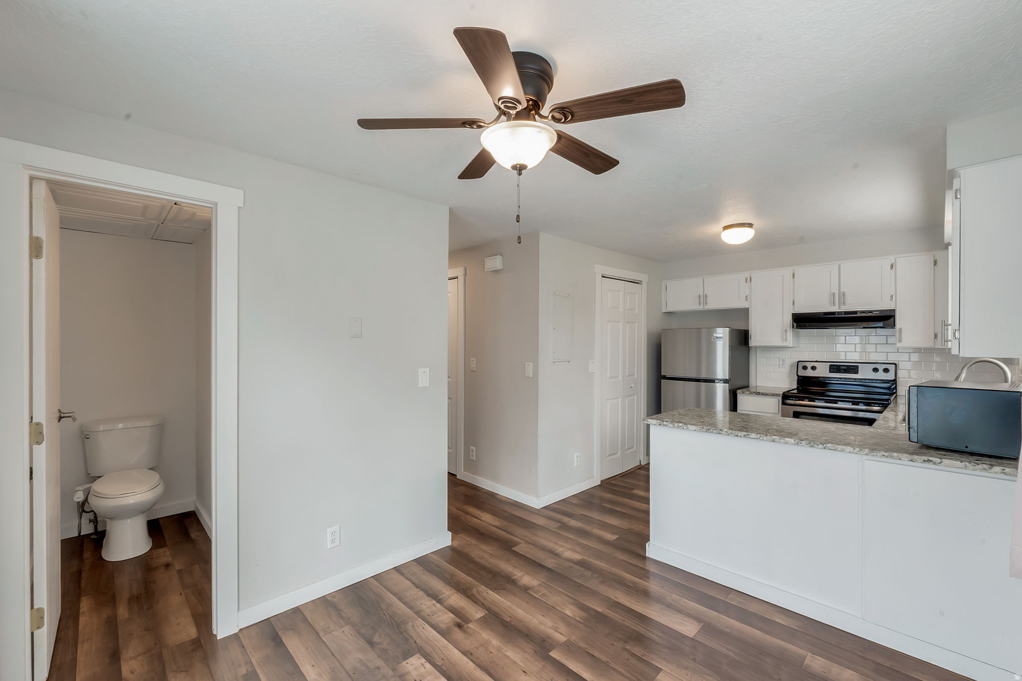 BARRINGTON PARK - Residential