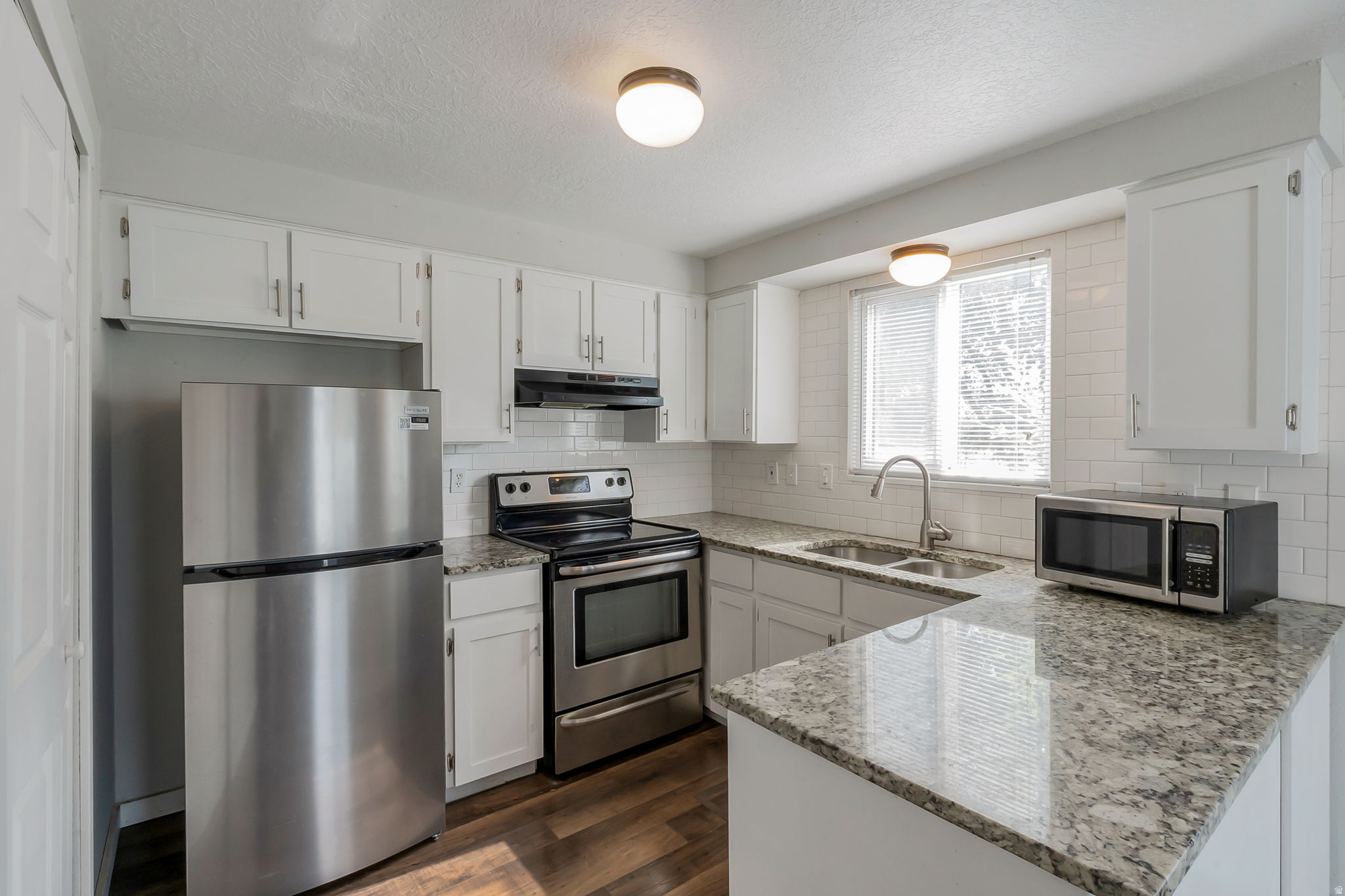 BARRINGTON PARK - Residential