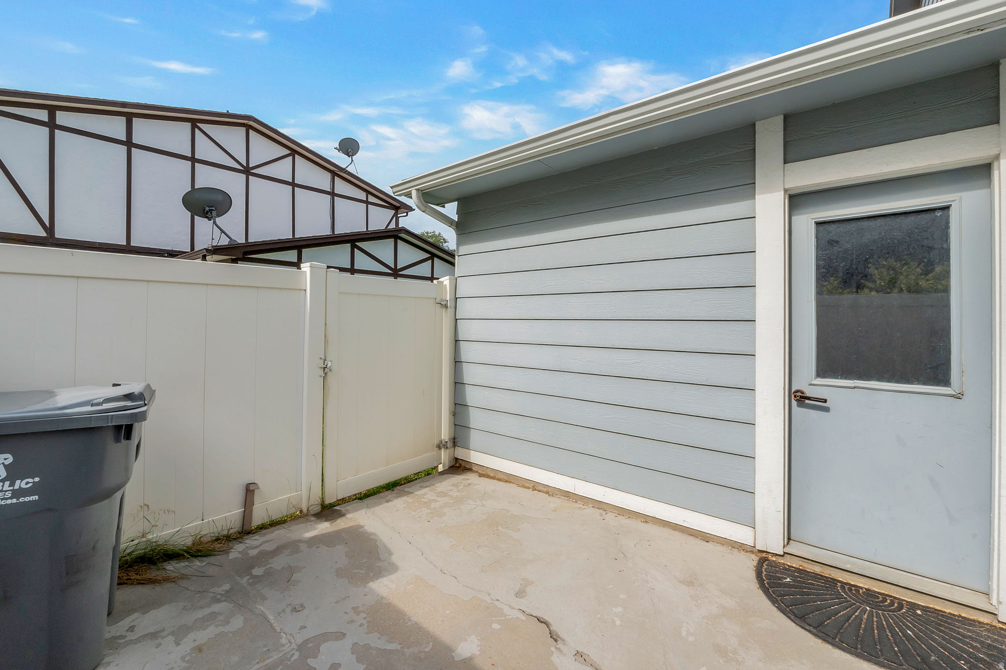 BARRINGTON PARK - Residential