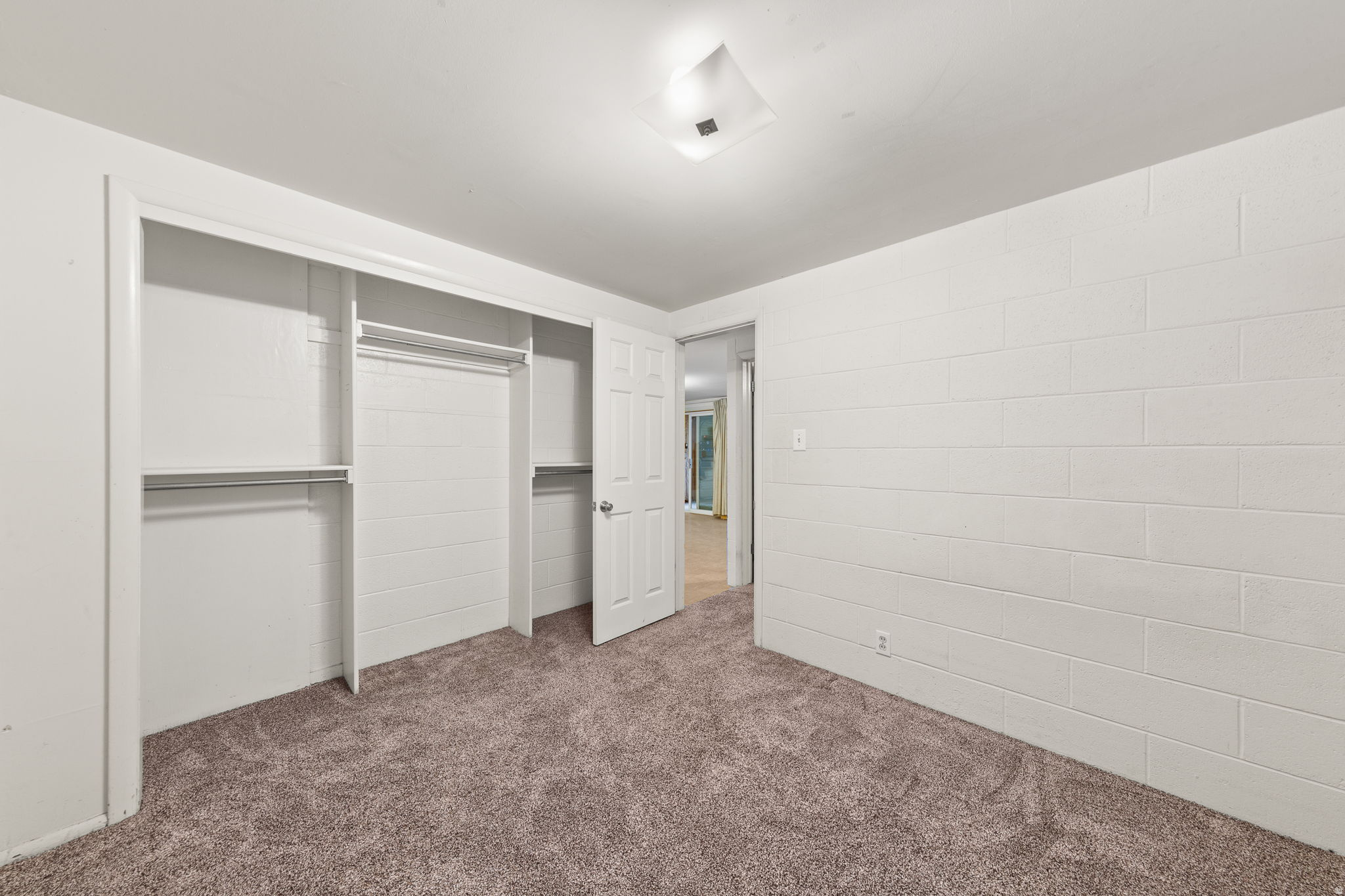 HURRICANE LOCAL SUR - Residential